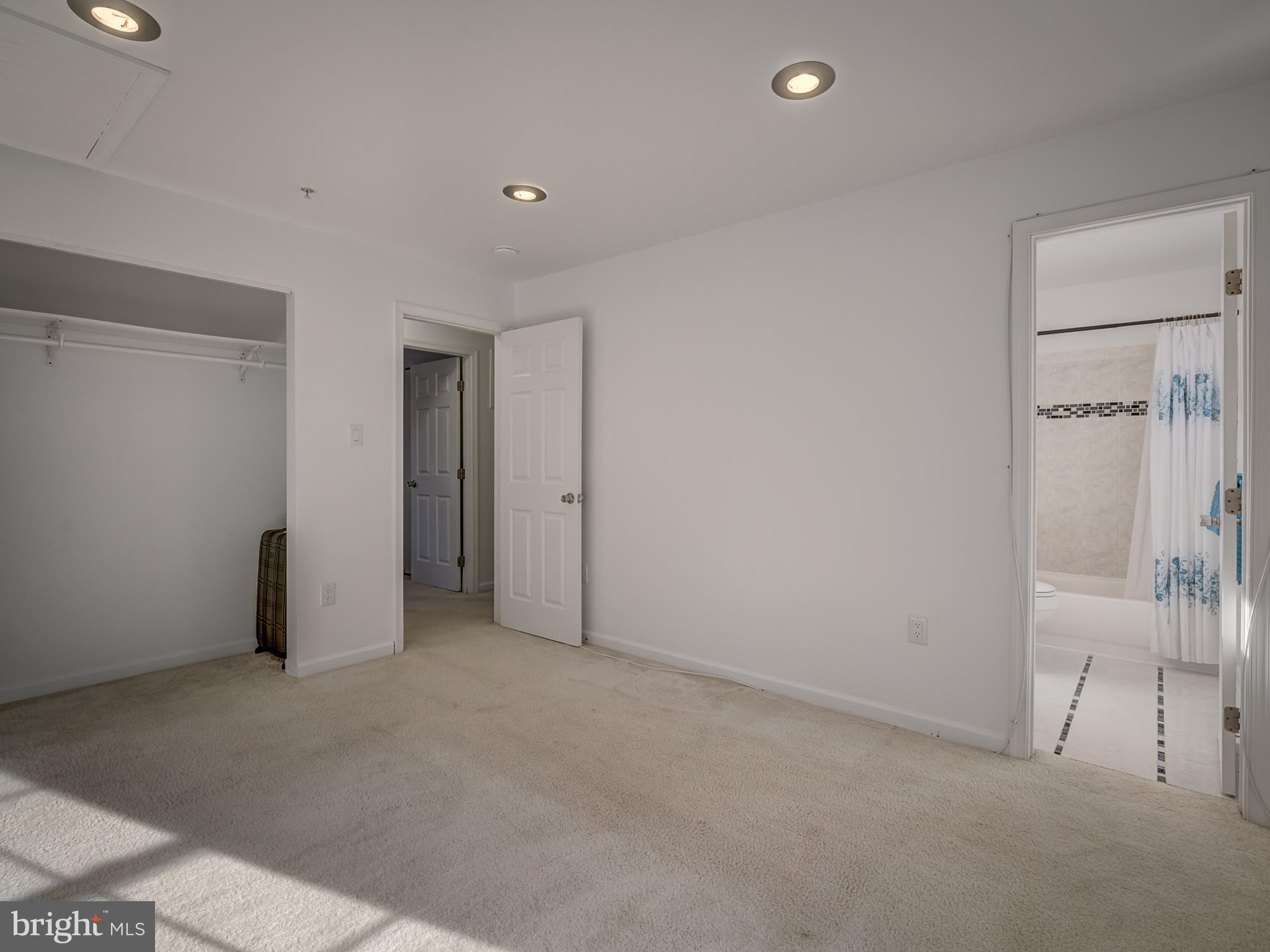 WESTWOOD EST SUB - Residential