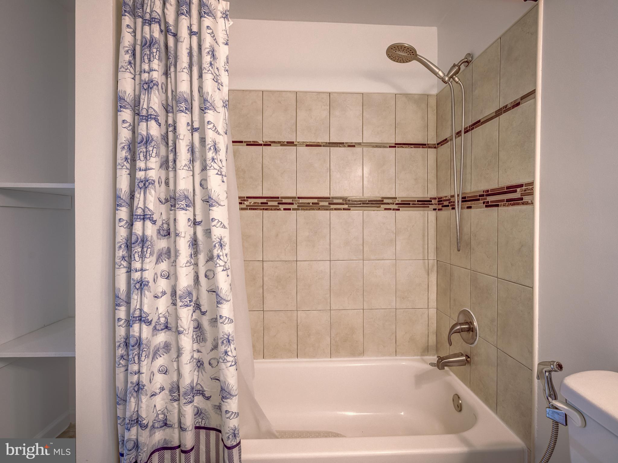 WESTWOOD EST SUB - Residential