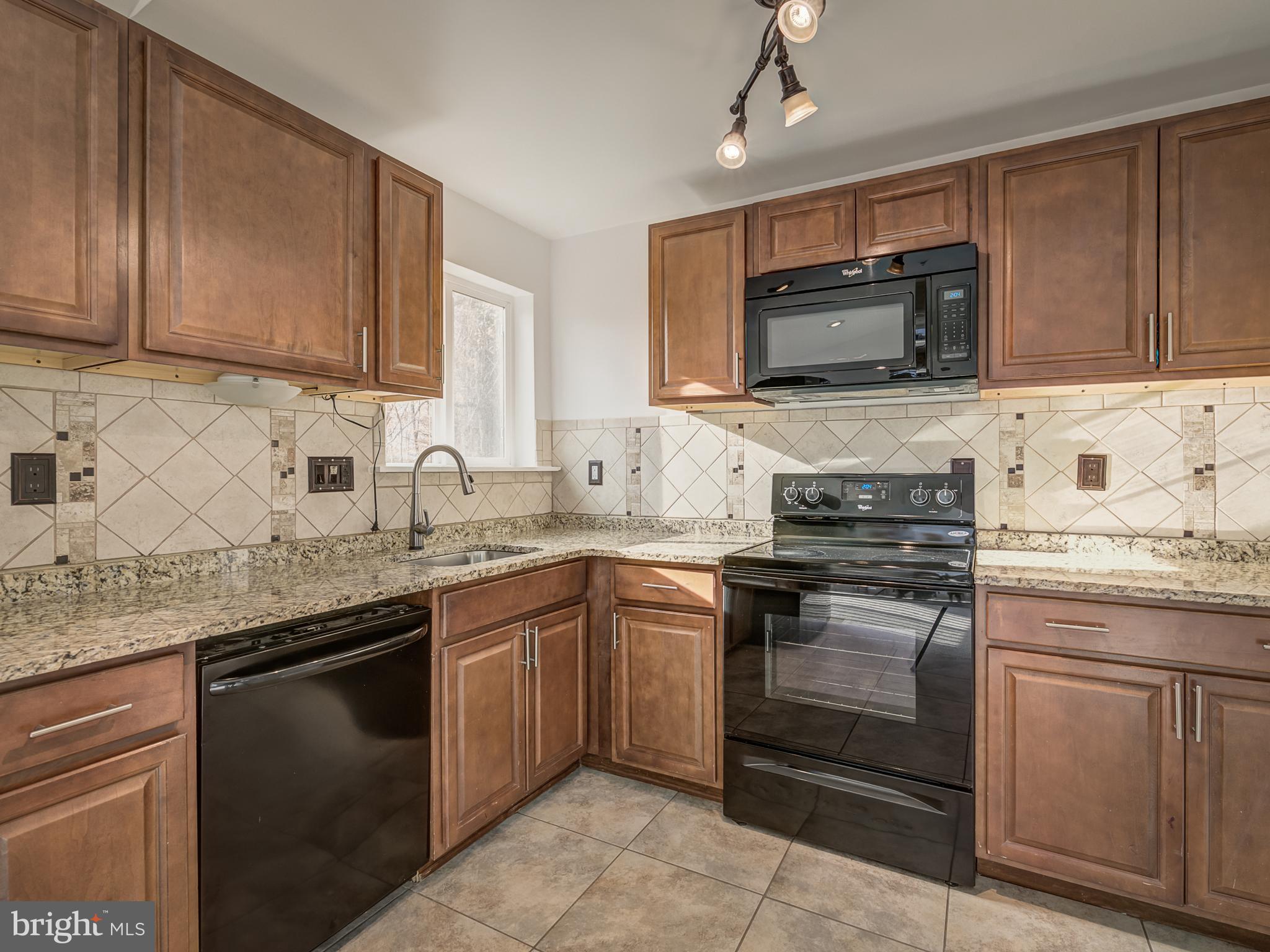 WESTWOOD EST SUB - Residential