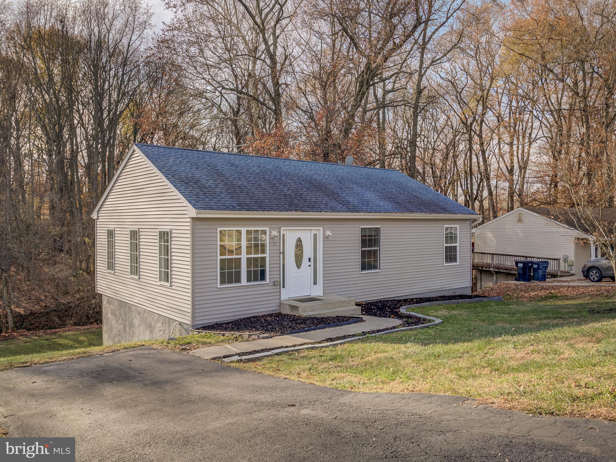 Beautiful young ramble, with an unfinished basement. Amazing location with easy access to National harbor DC and VA. This house offers an upgraded kitchen, granite countertops, freshly painted throughout in neutral colors,. Easy access to shopping, restaurants, and amenities nearby. At this price will not last long! Make this your new home today!