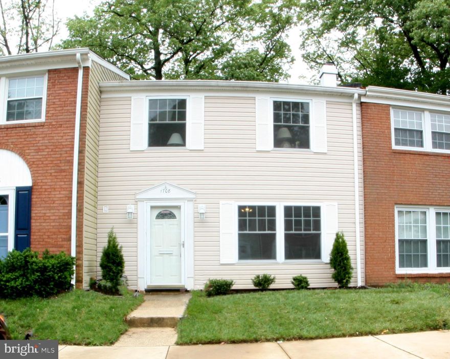 Gorgeous and spacious 3 bedroom townhome. Kitchen boasts stainless steel appliances and granite counter-tops. Fenced in outdoor space that was made for entertaining and relaxing. Stairs and up-stairs bathroom are still getting their final touches. You won't want to miss this one!