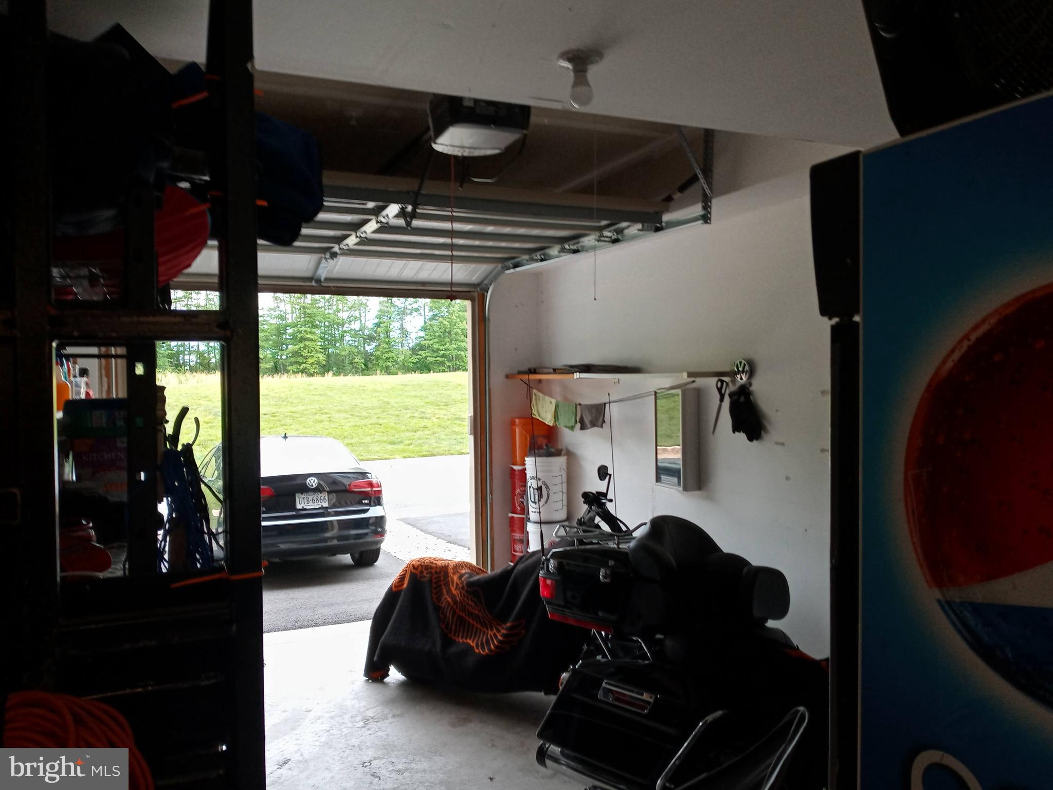 LOUDOUN CROSSING CONDOMINIUM - Residential