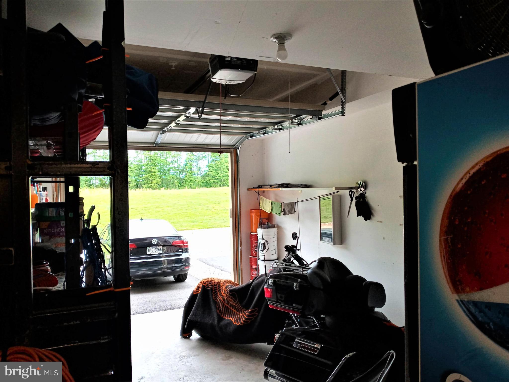 LOUDOUN CROSSING CONDOMINIUM - Residential