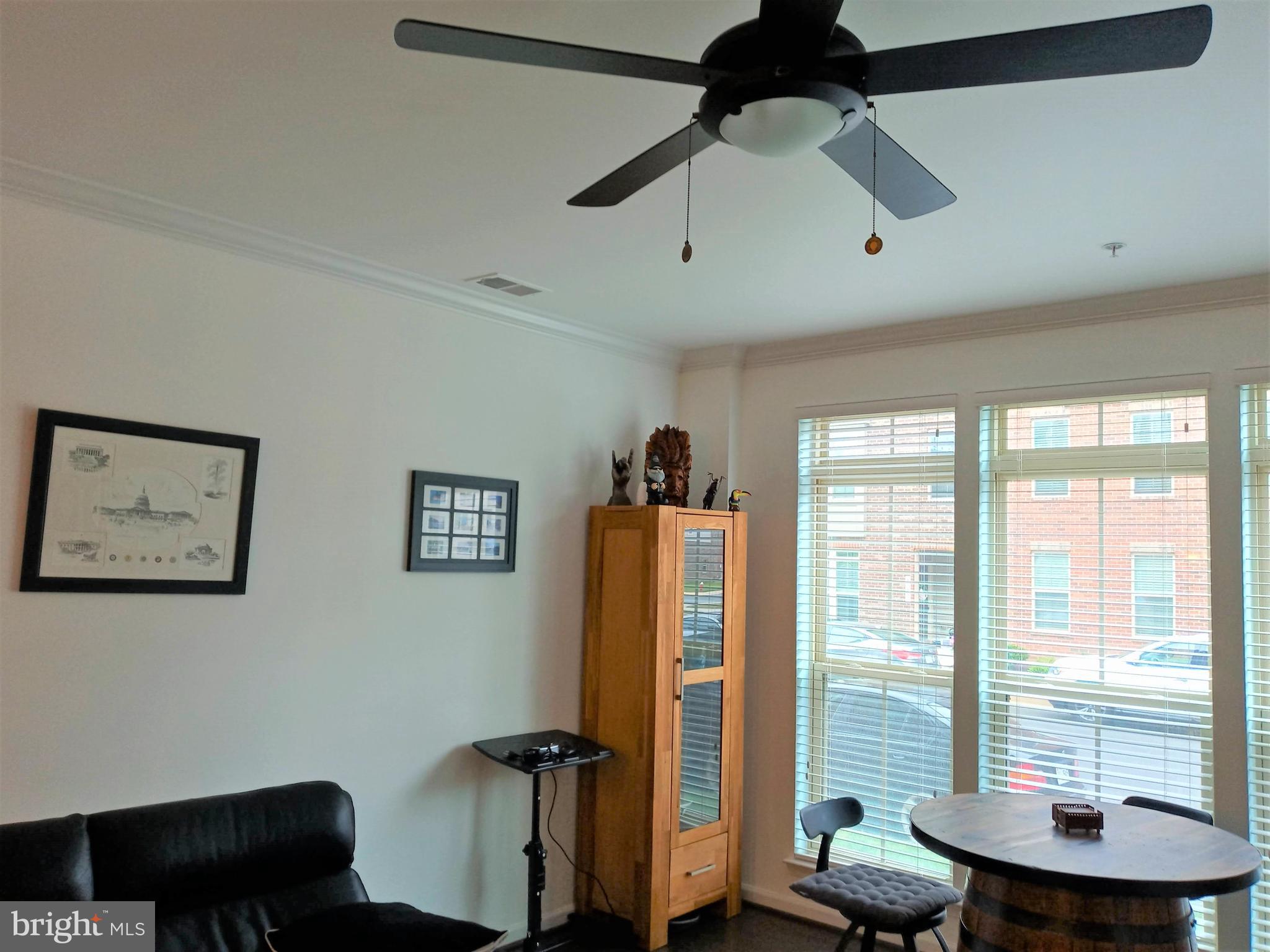 LOUDOUN CROSSING CONDOMINIUM - Residential