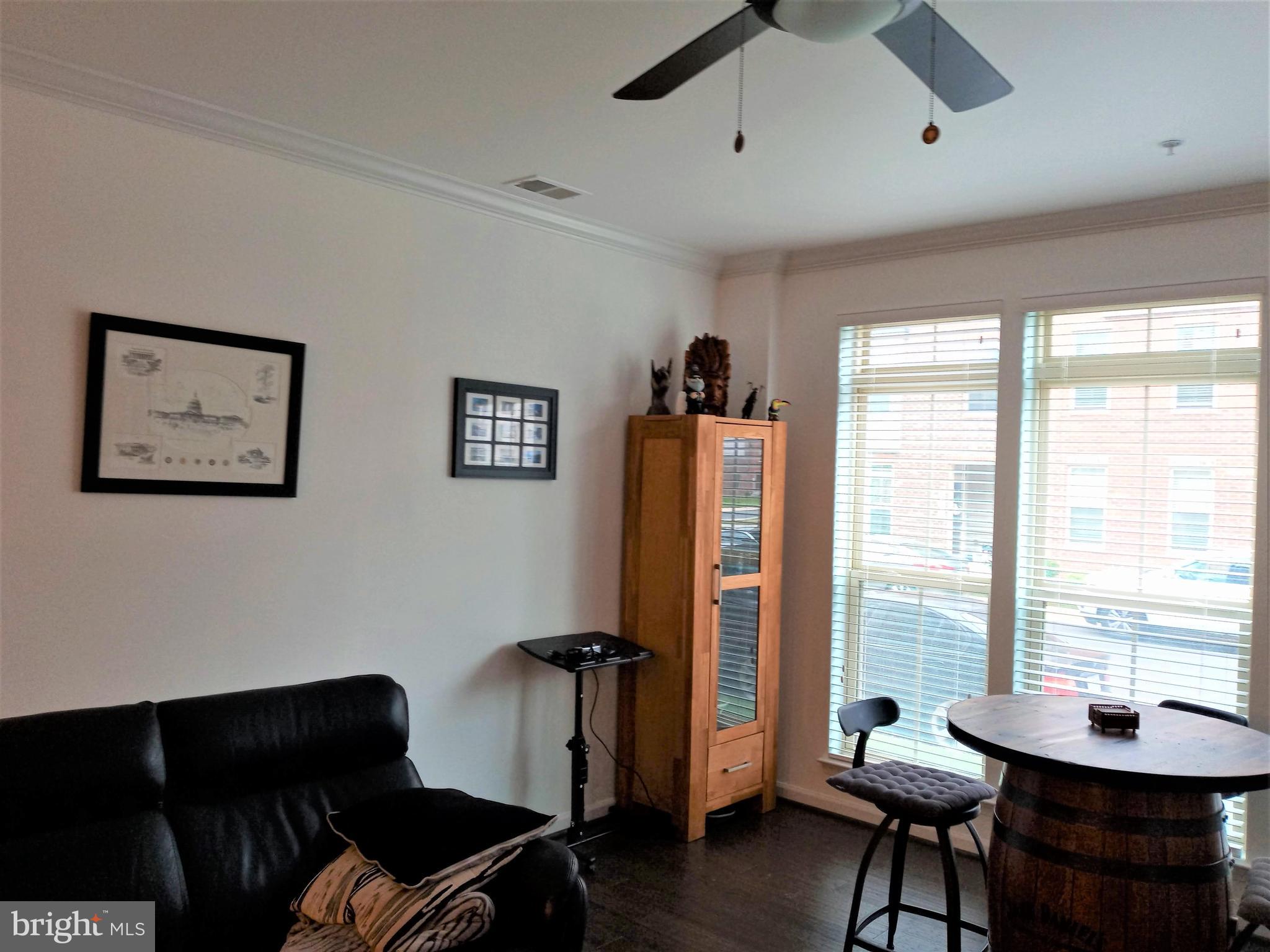 LOUDOUN CROSSING CONDOMINIUM - Residential