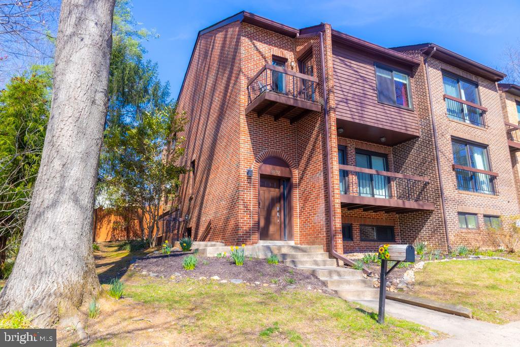 HILLSIDE RIDGE - Residential