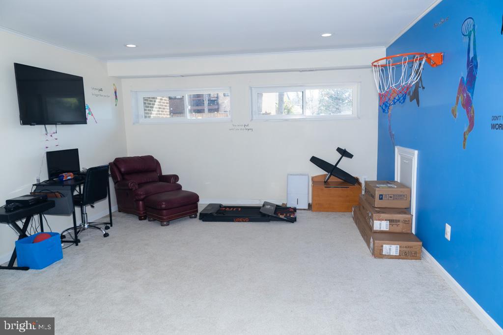 HILLSIDE RIDGE - Residential