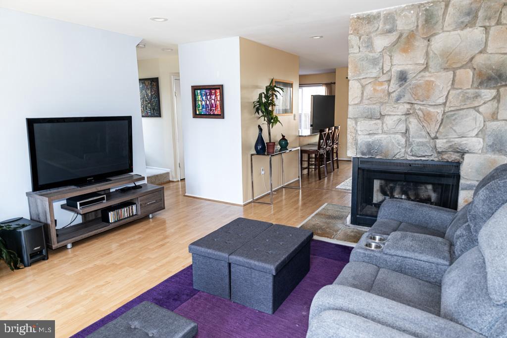 HILLSIDE RIDGE - Residential