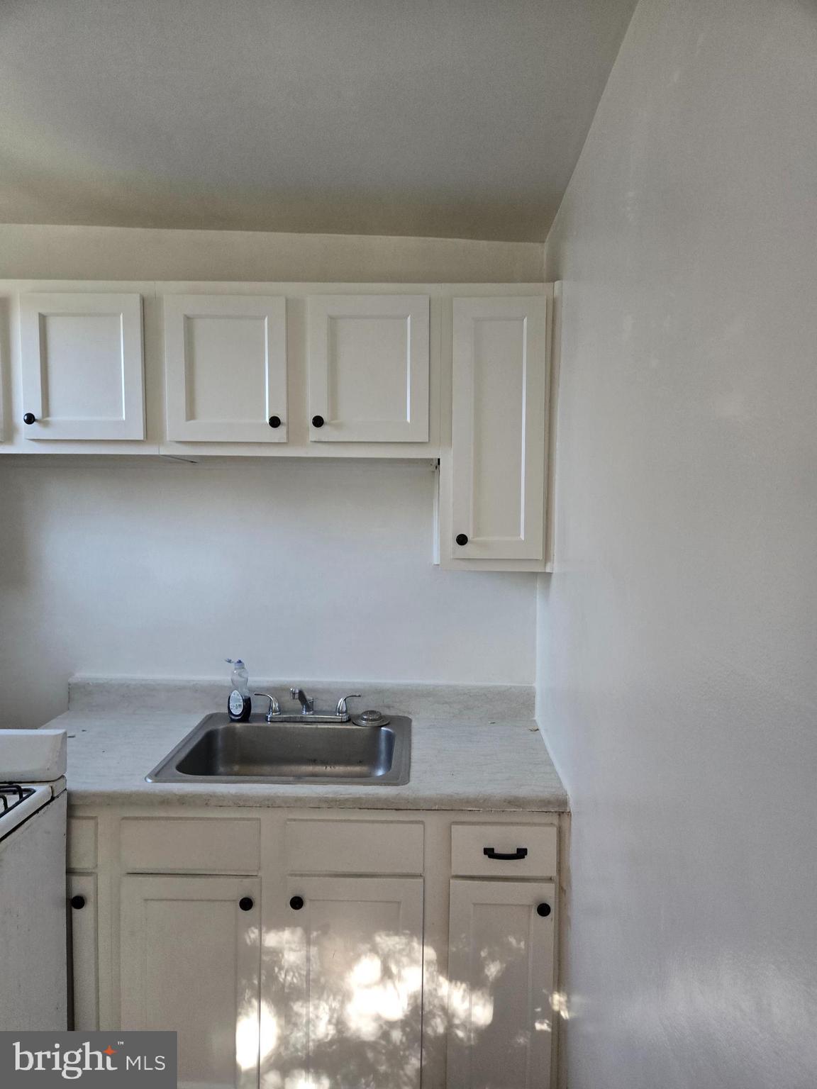 FALLSTAFF - Residential Lease