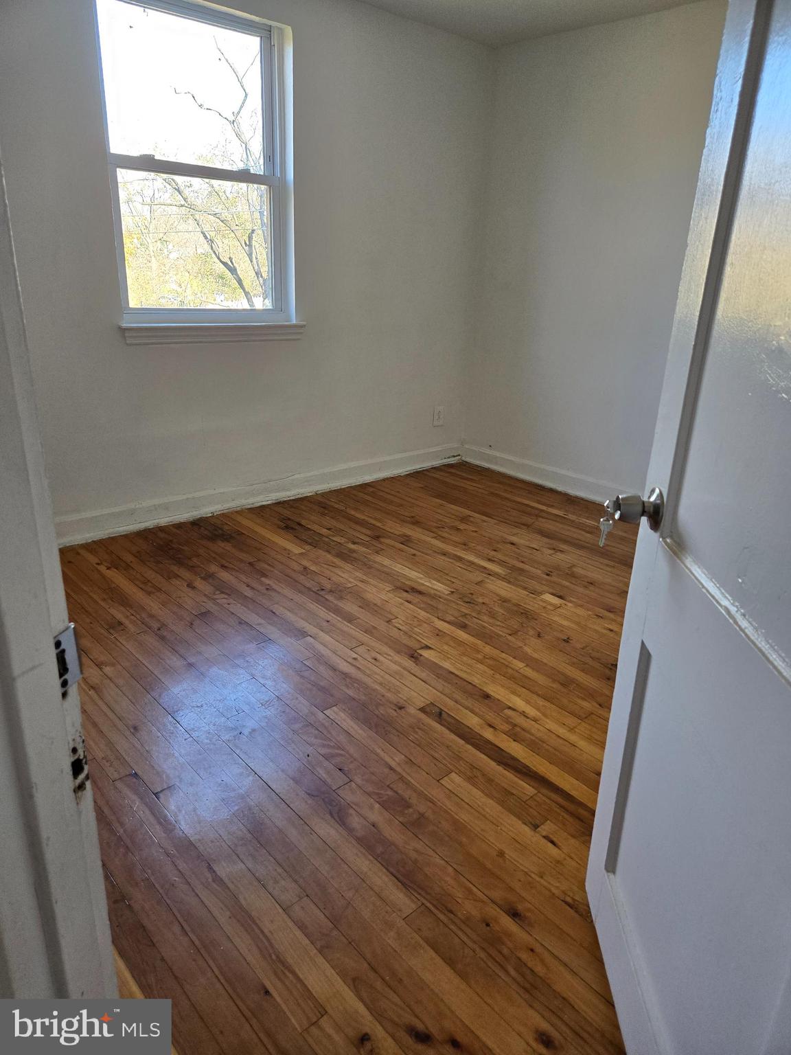 FALLSTAFF - Residential Lease