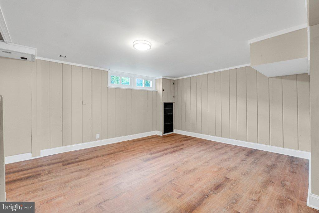 CAMERON VILLAGE - Residential