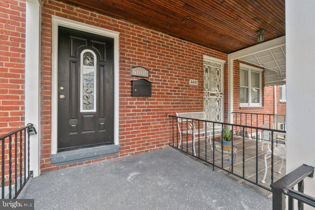 CAMERON VILLAGE - Residential