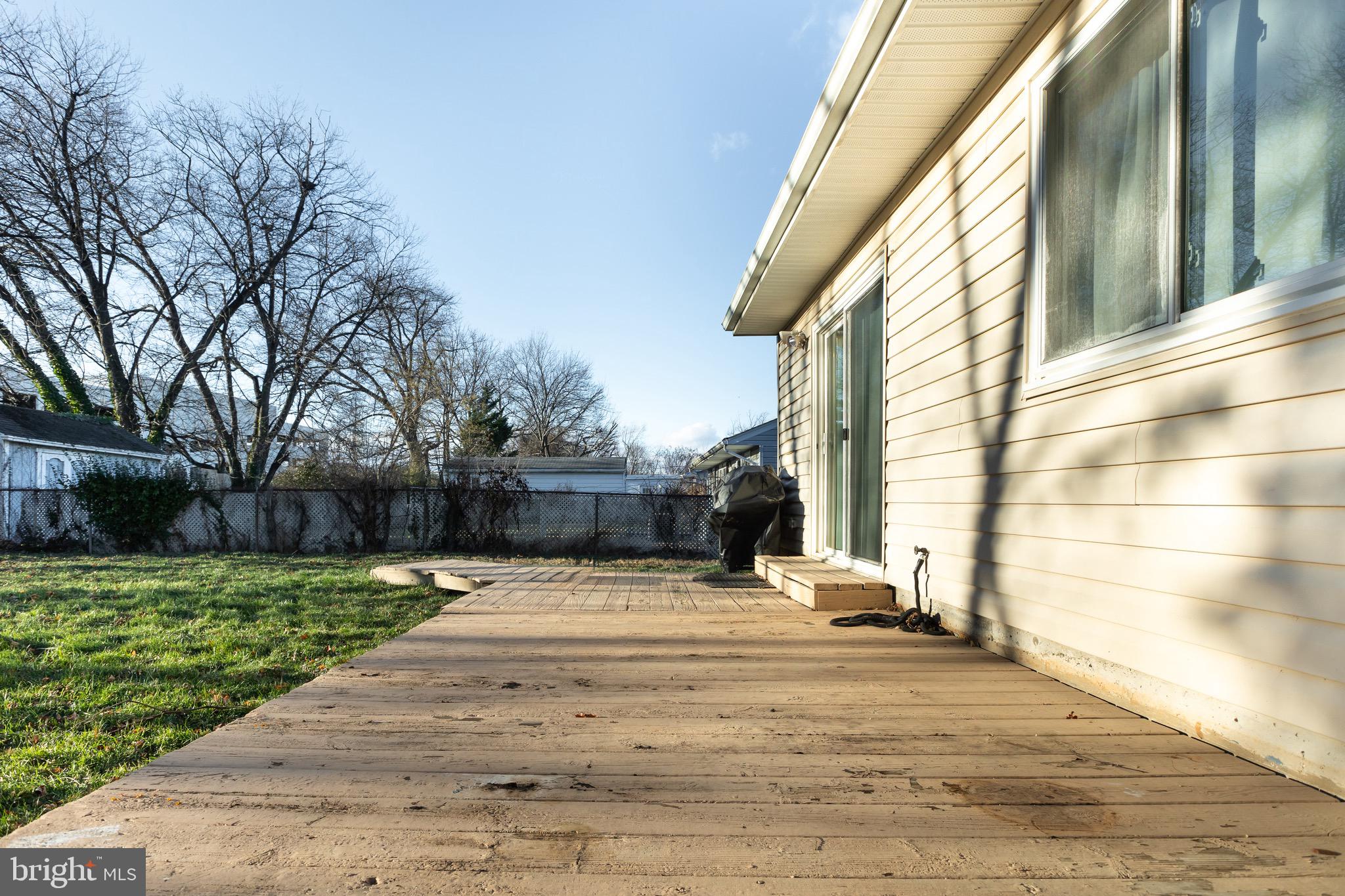 ROCKVILLE - Residential