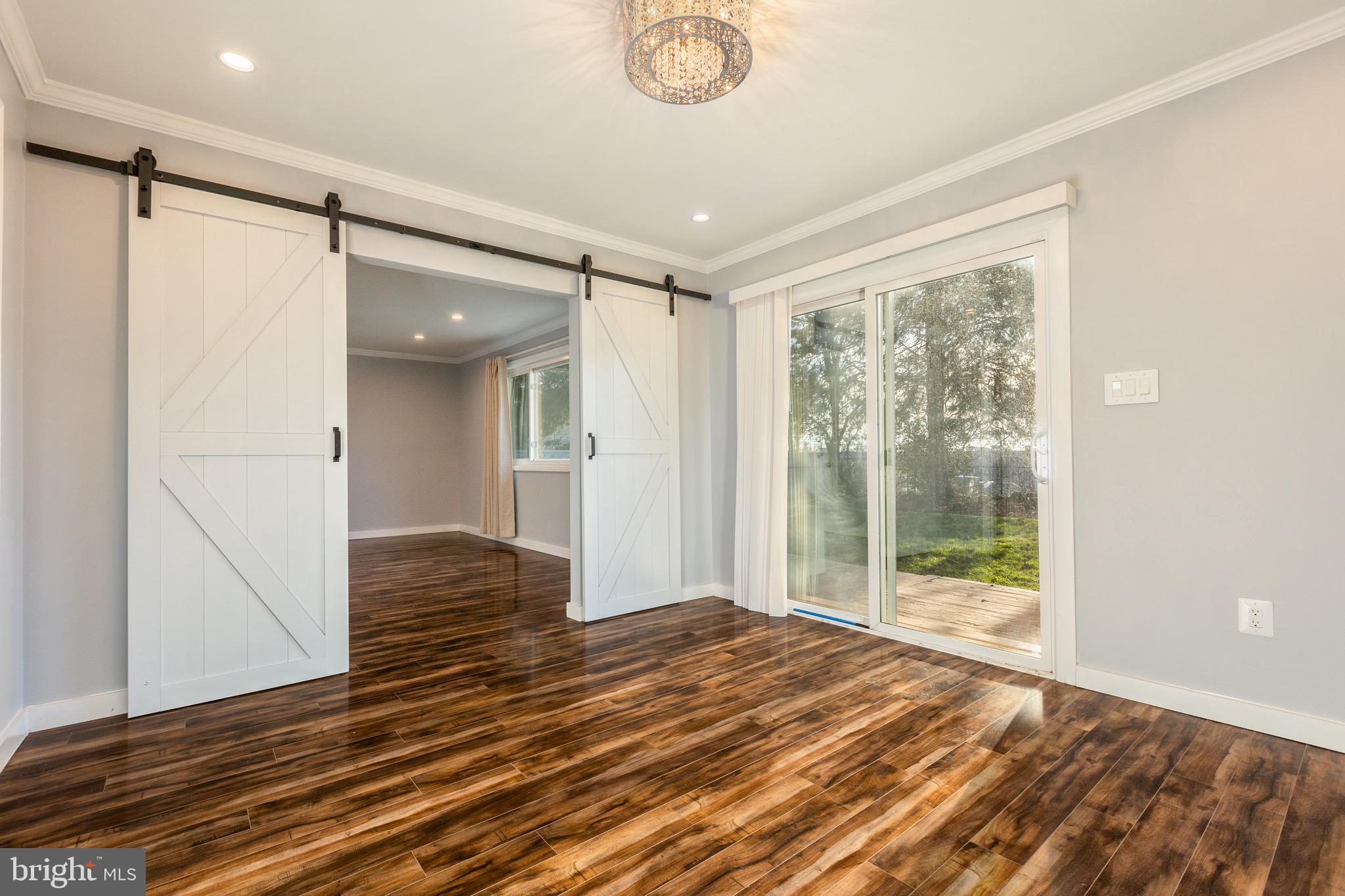 ROCKVILLE - Residential