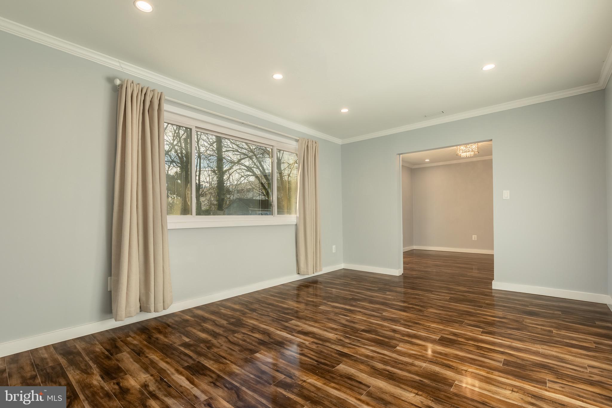 ROCKVILLE - Residential