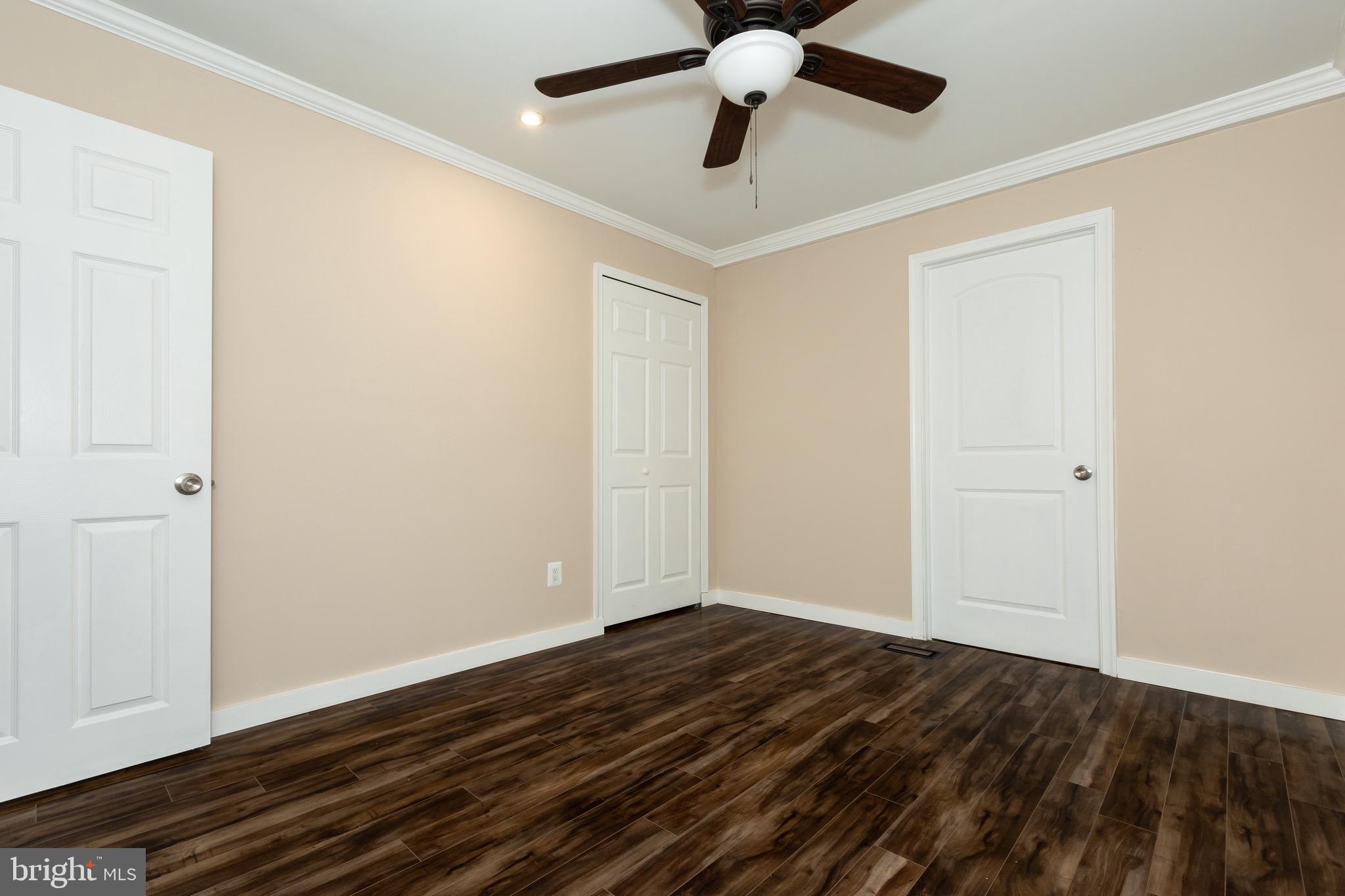 ROCKVILLE - Residential