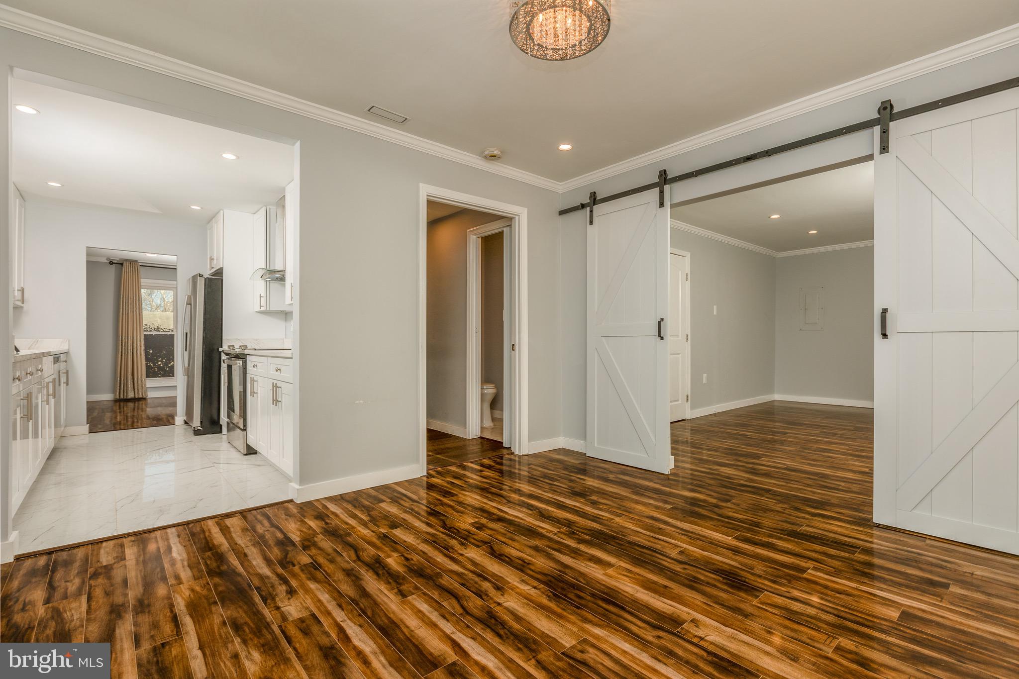 ROCKVILLE - Residential