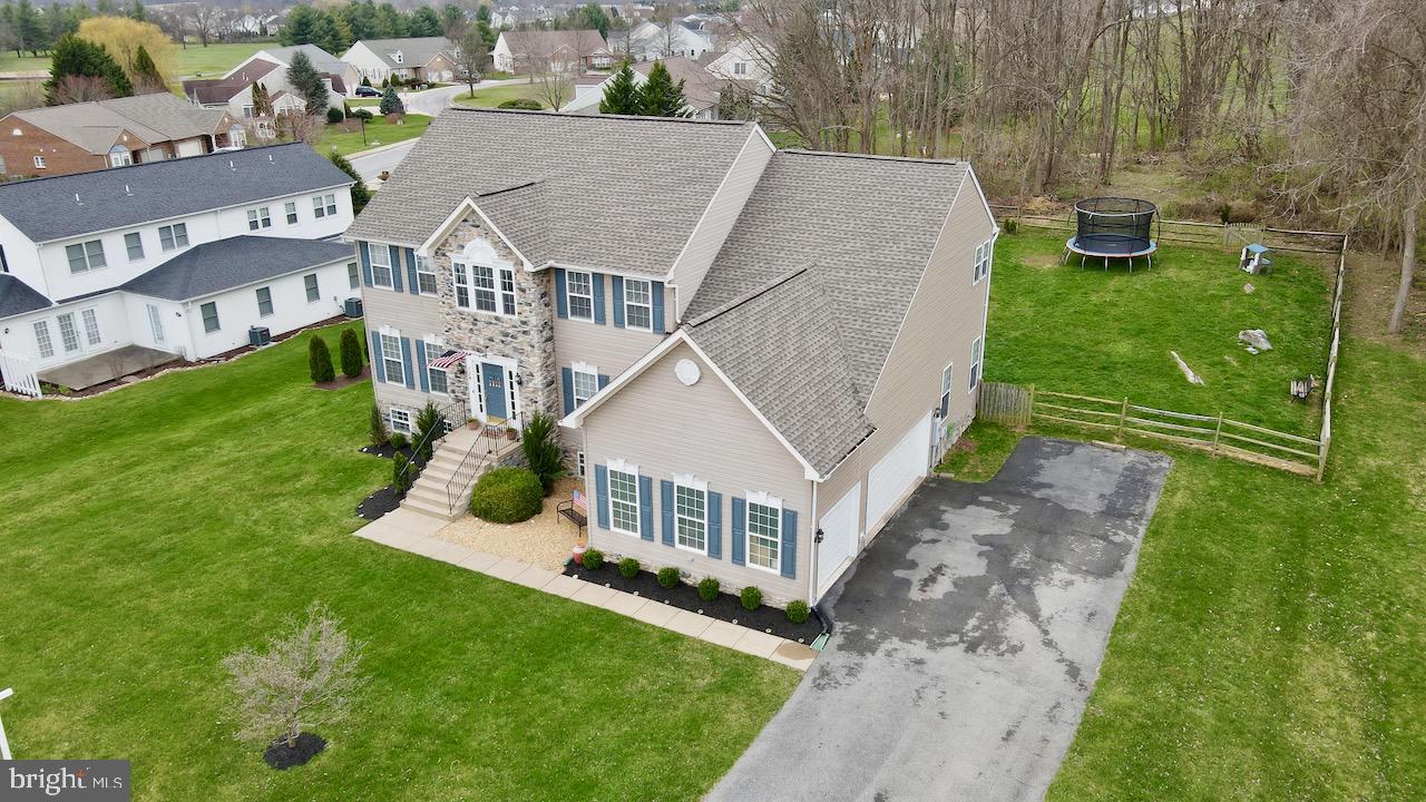 LOCUST HILL - Residential