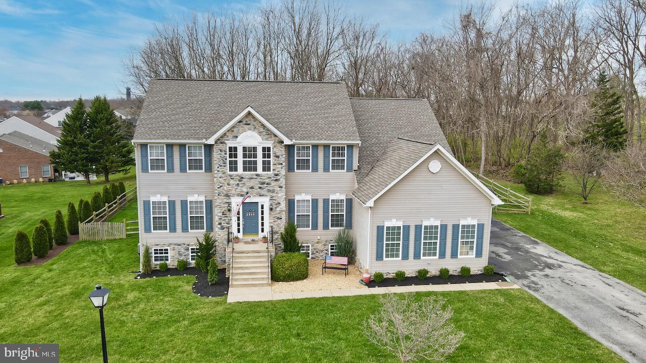 LOCUST HILL - Residential