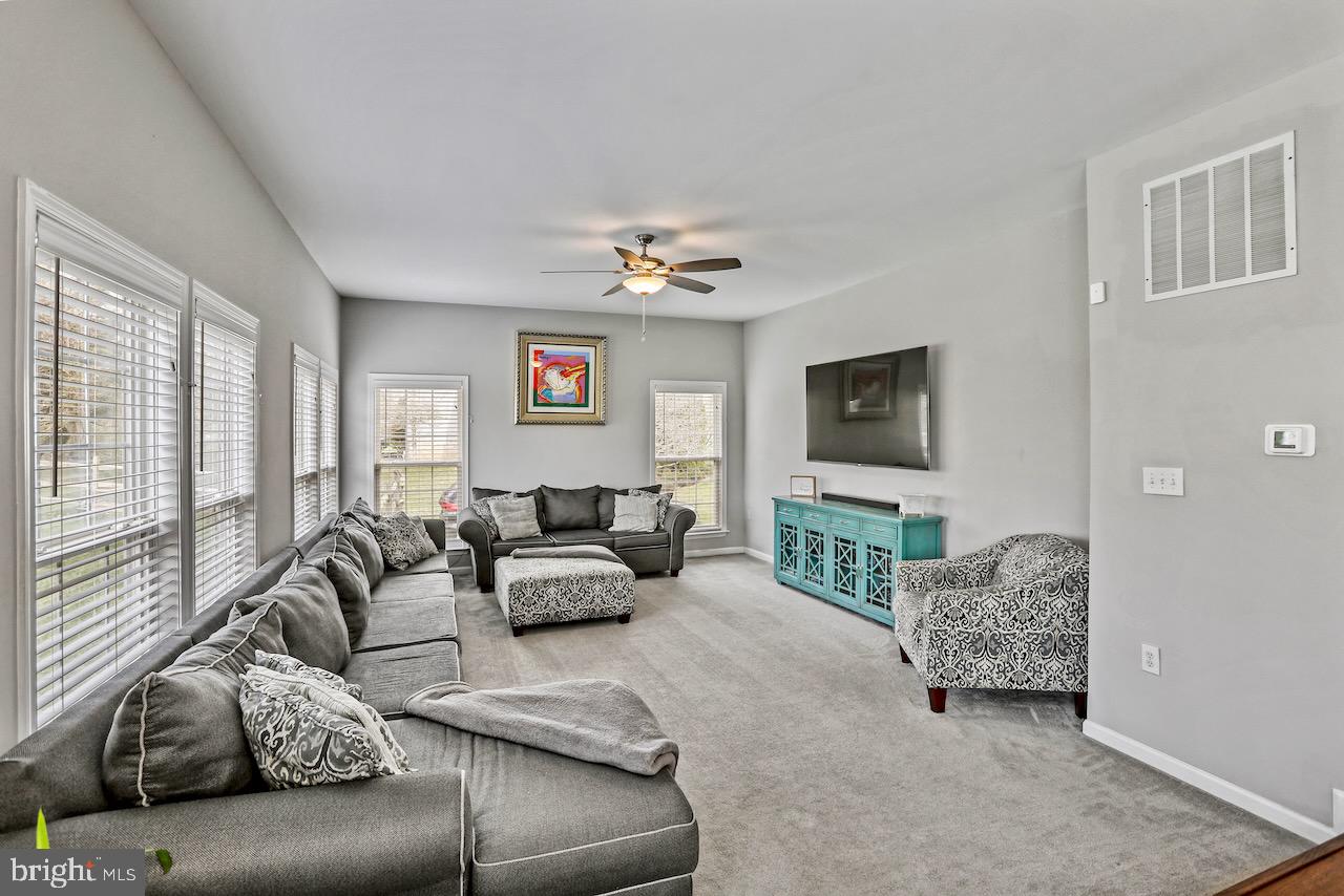 LOCUST HILL - Residential