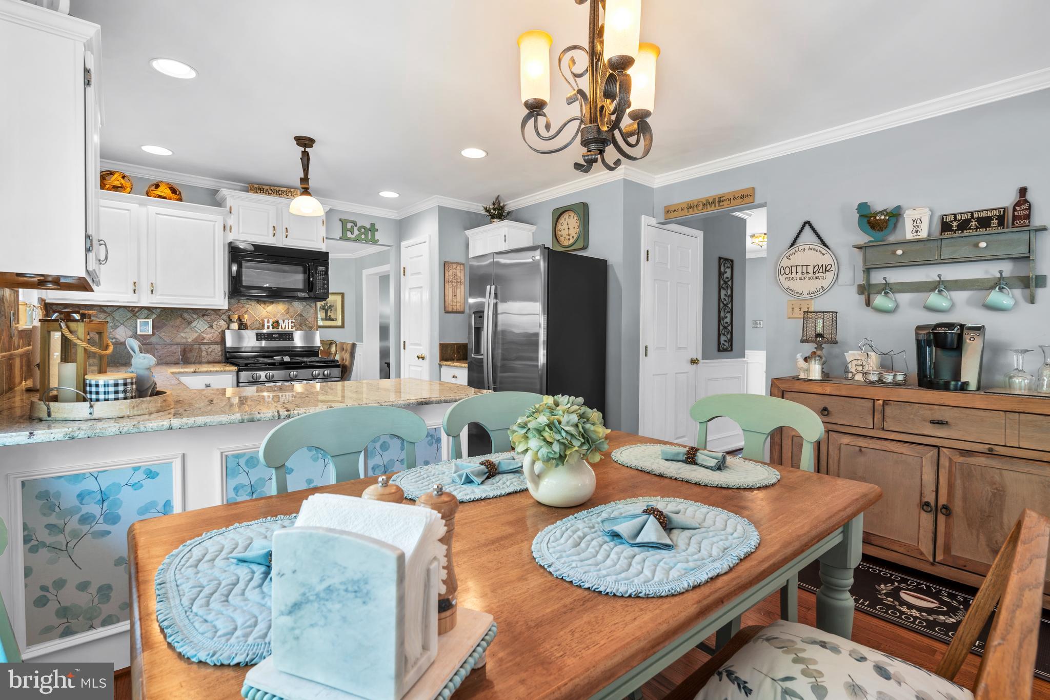MONTGOMERY OAKS - Residential