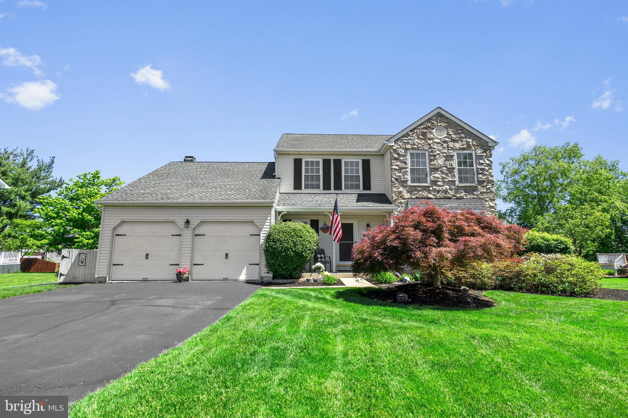 MONTGOMERY OAKS - Residential