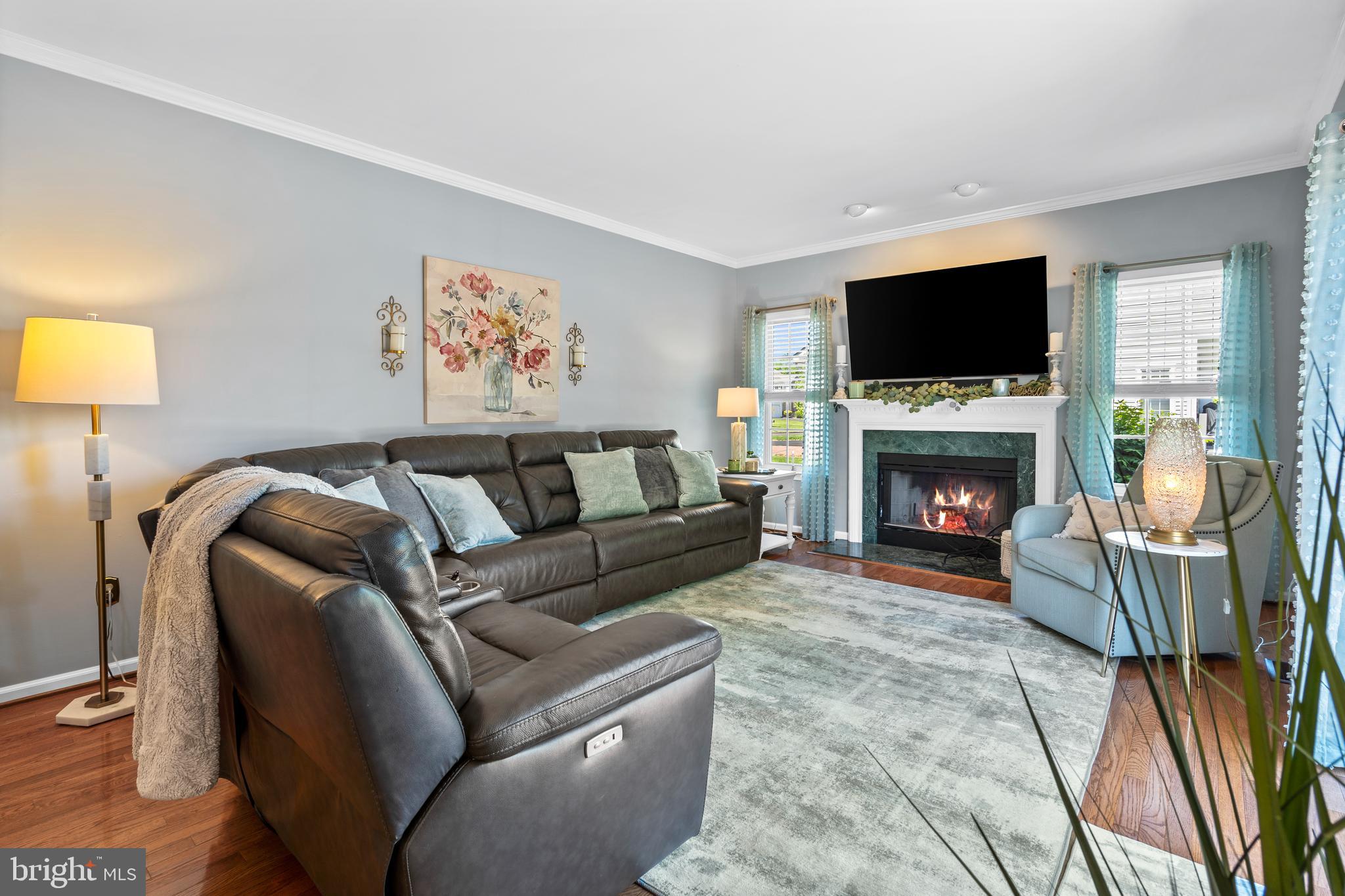 MONTGOMERY OAKS - Residential