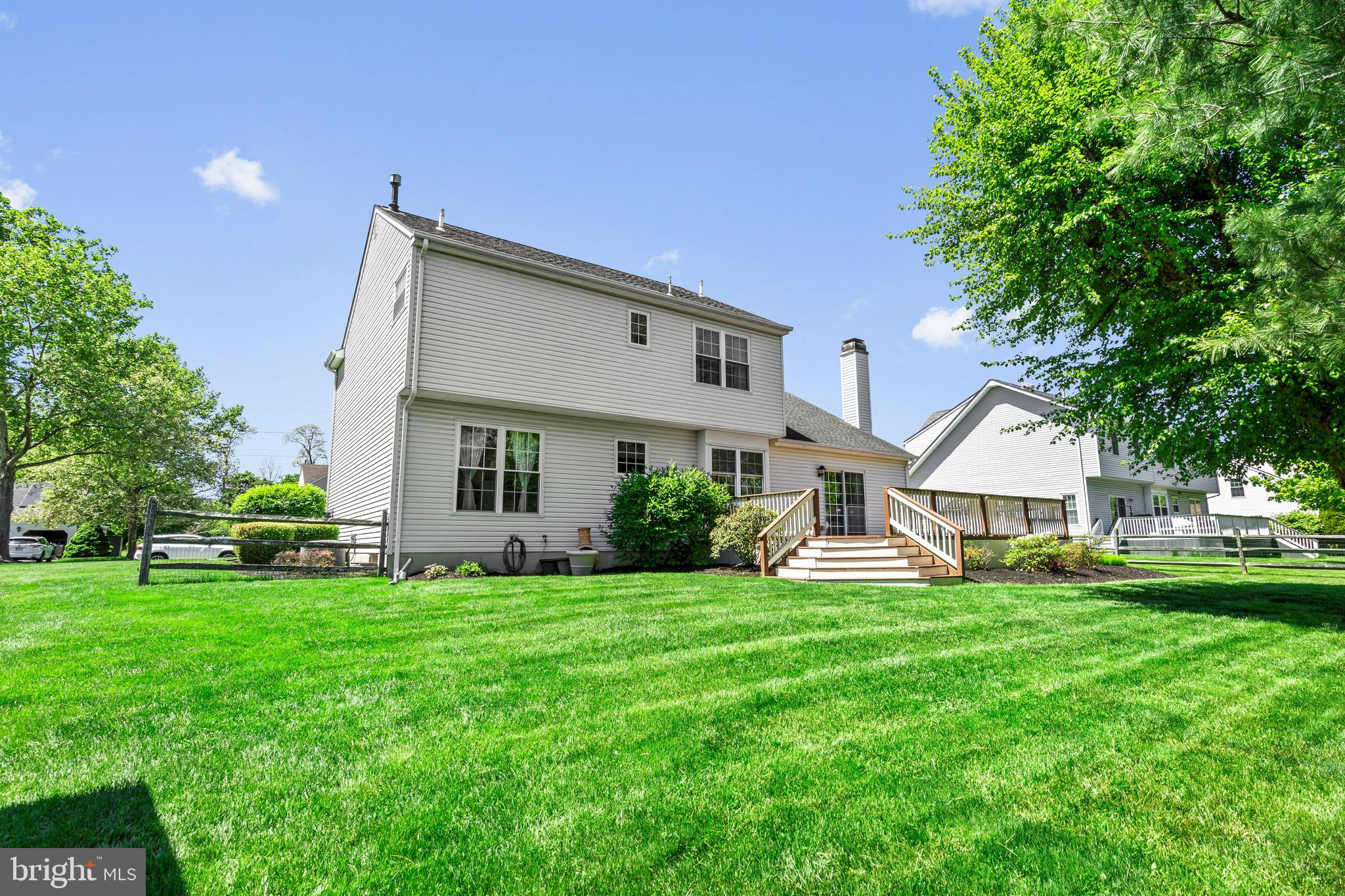 MONTGOMERY OAKS - Residential