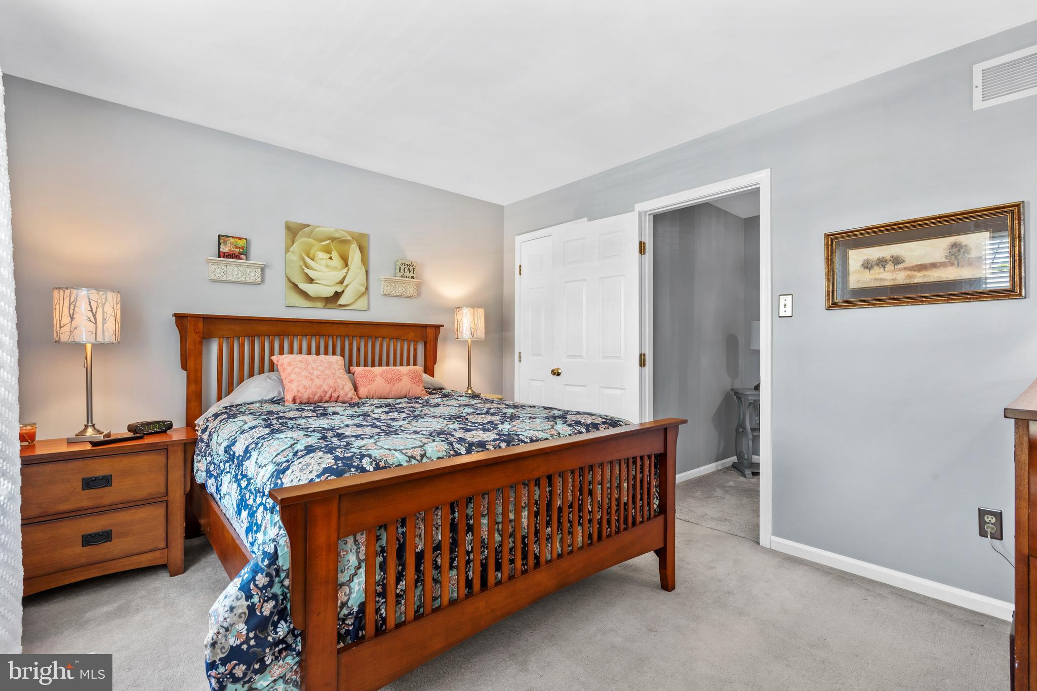 MONTGOMERY OAKS - Residential