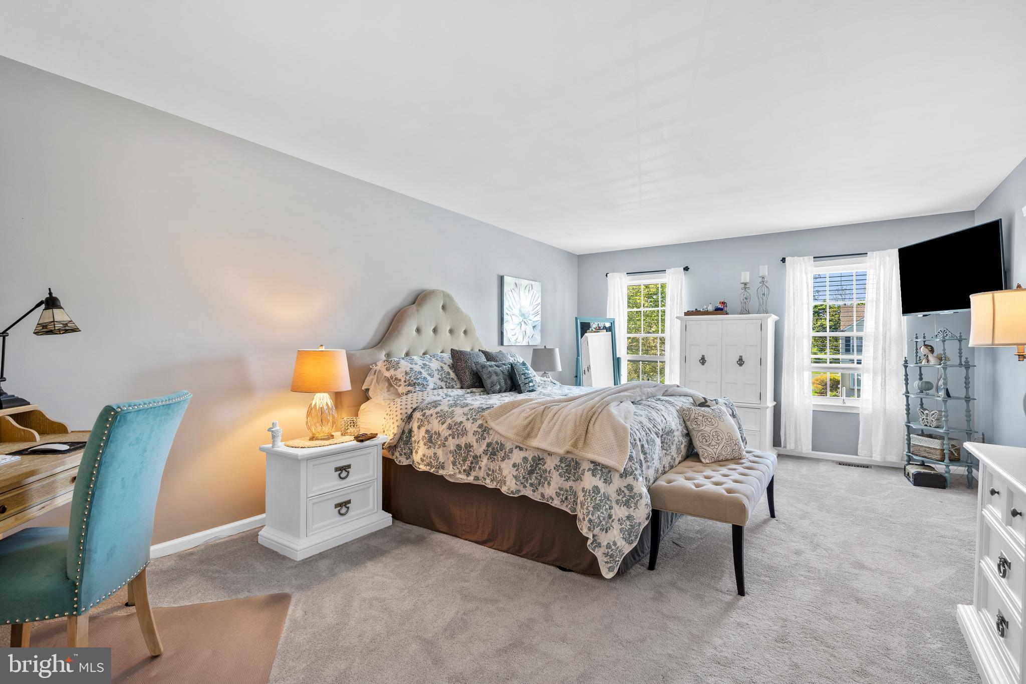 MONTGOMERY OAKS - Residential