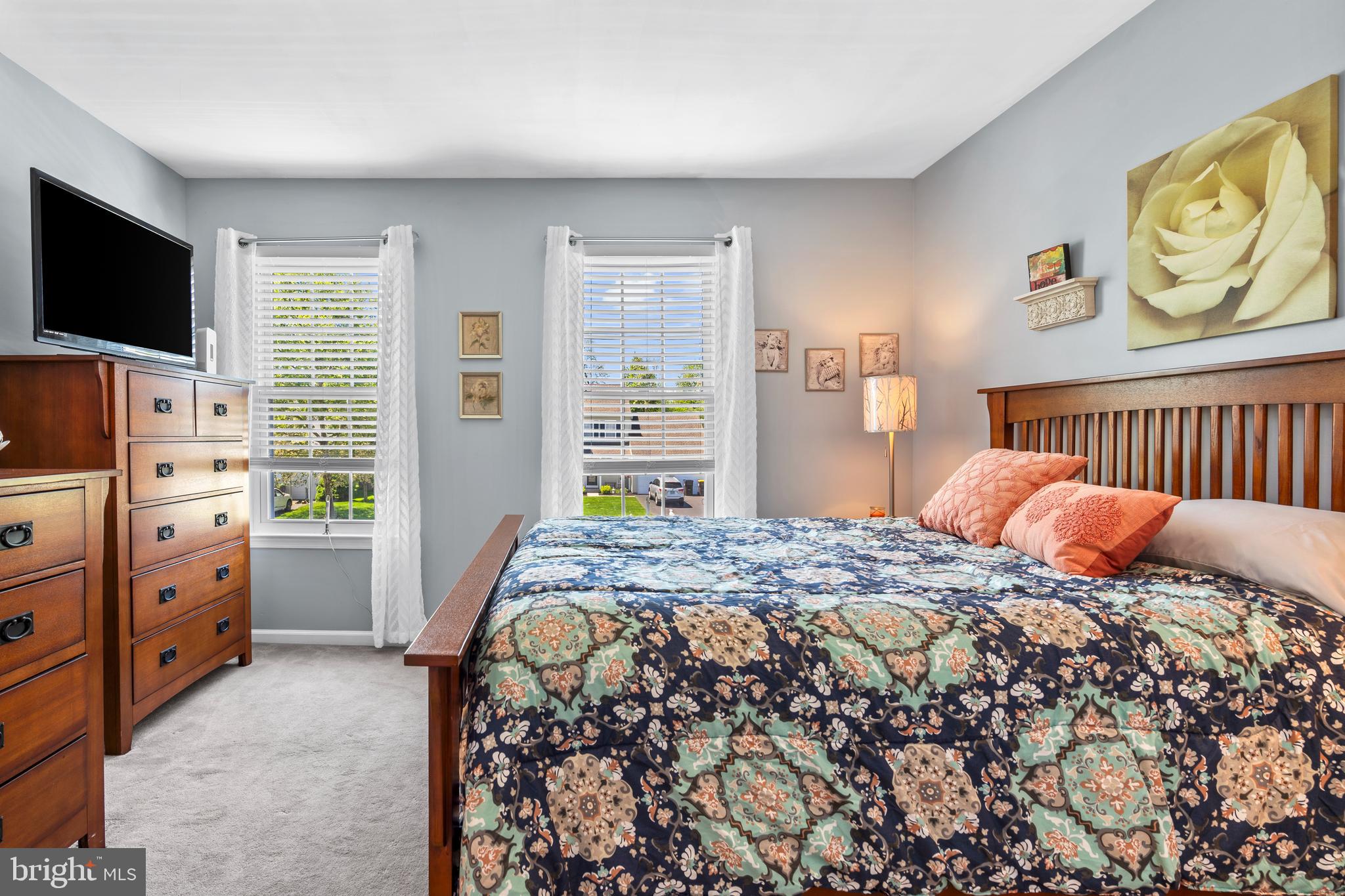 MONTGOMERY OAKS - Residential