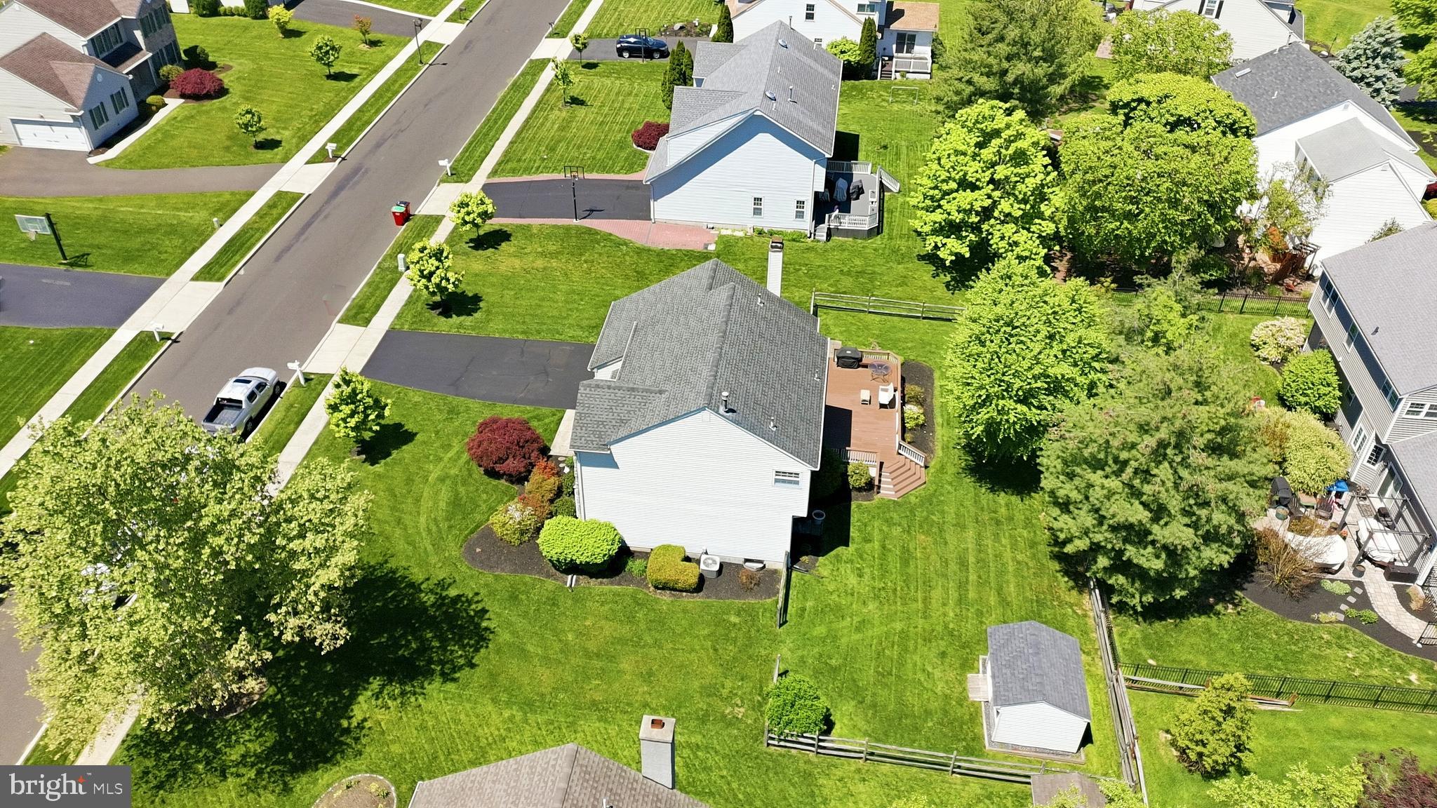 MONTGOMERY OAKS - Residential