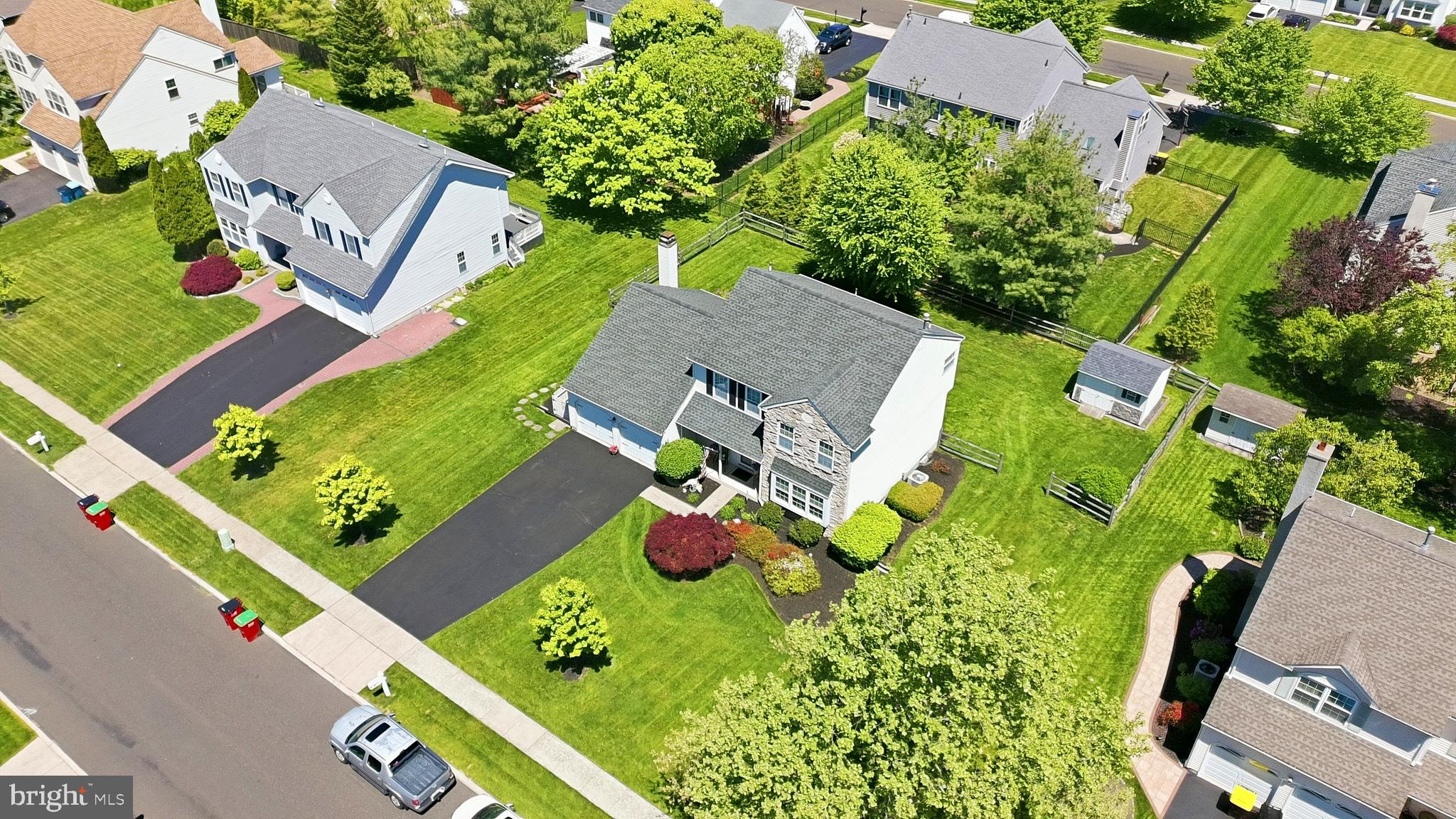 MONTGOMERY OAKS - Residential