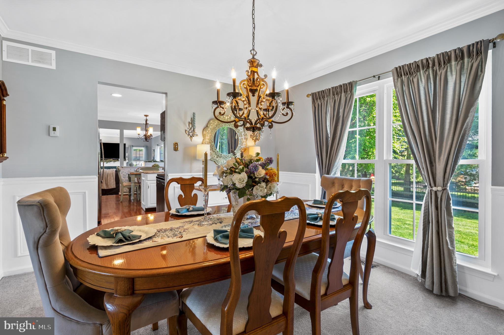 MONTGOMERY OAKS - Residential