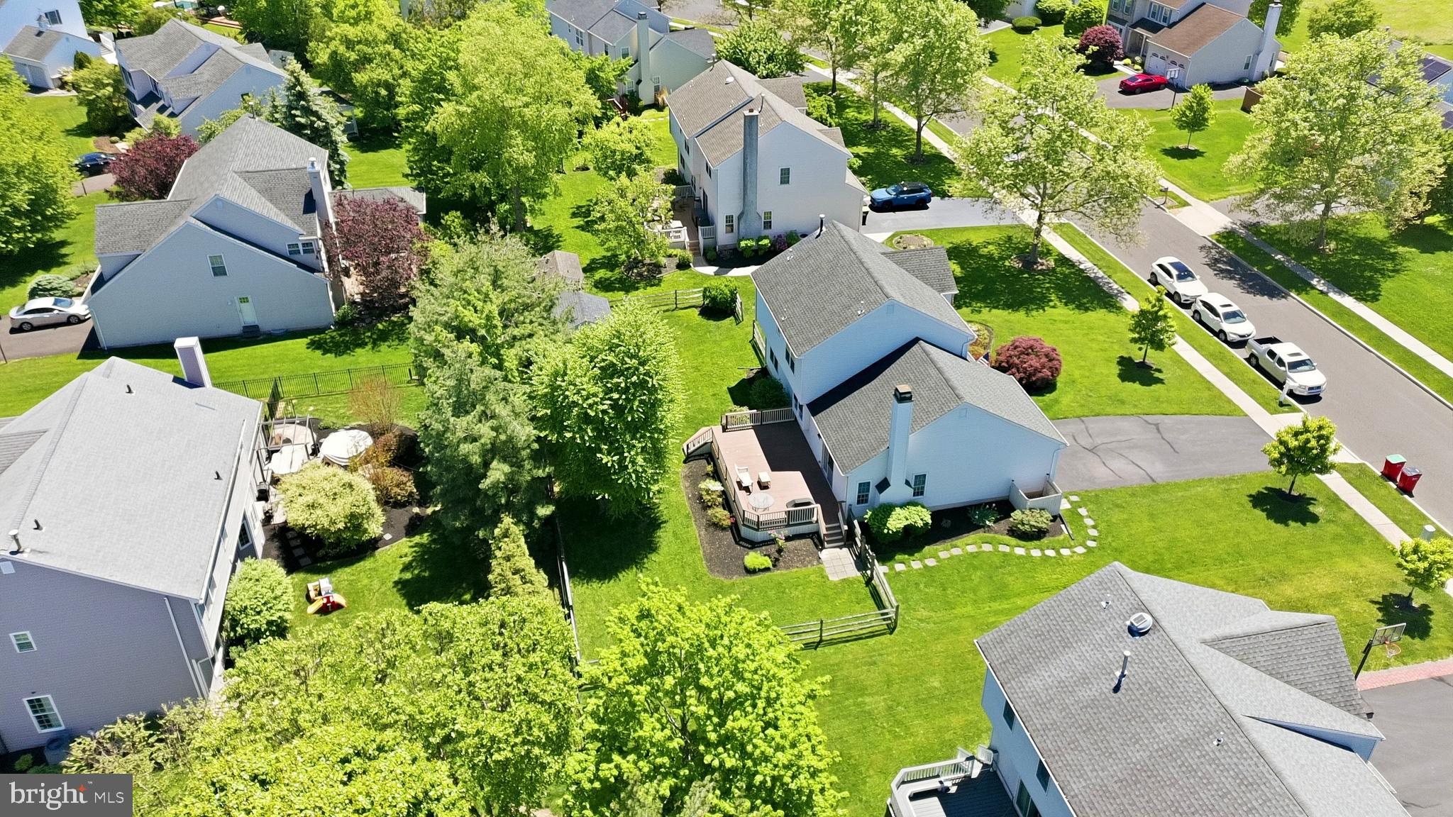 MONTGOMERY OAKS - Residential