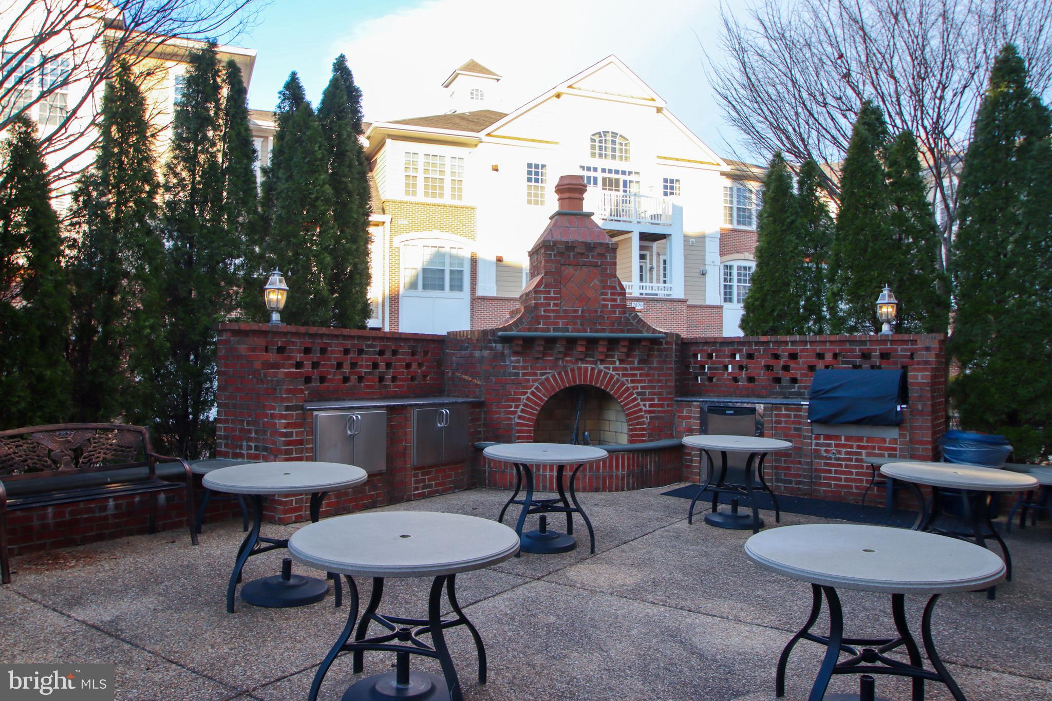 HIDDENBROOK - Residential Lease