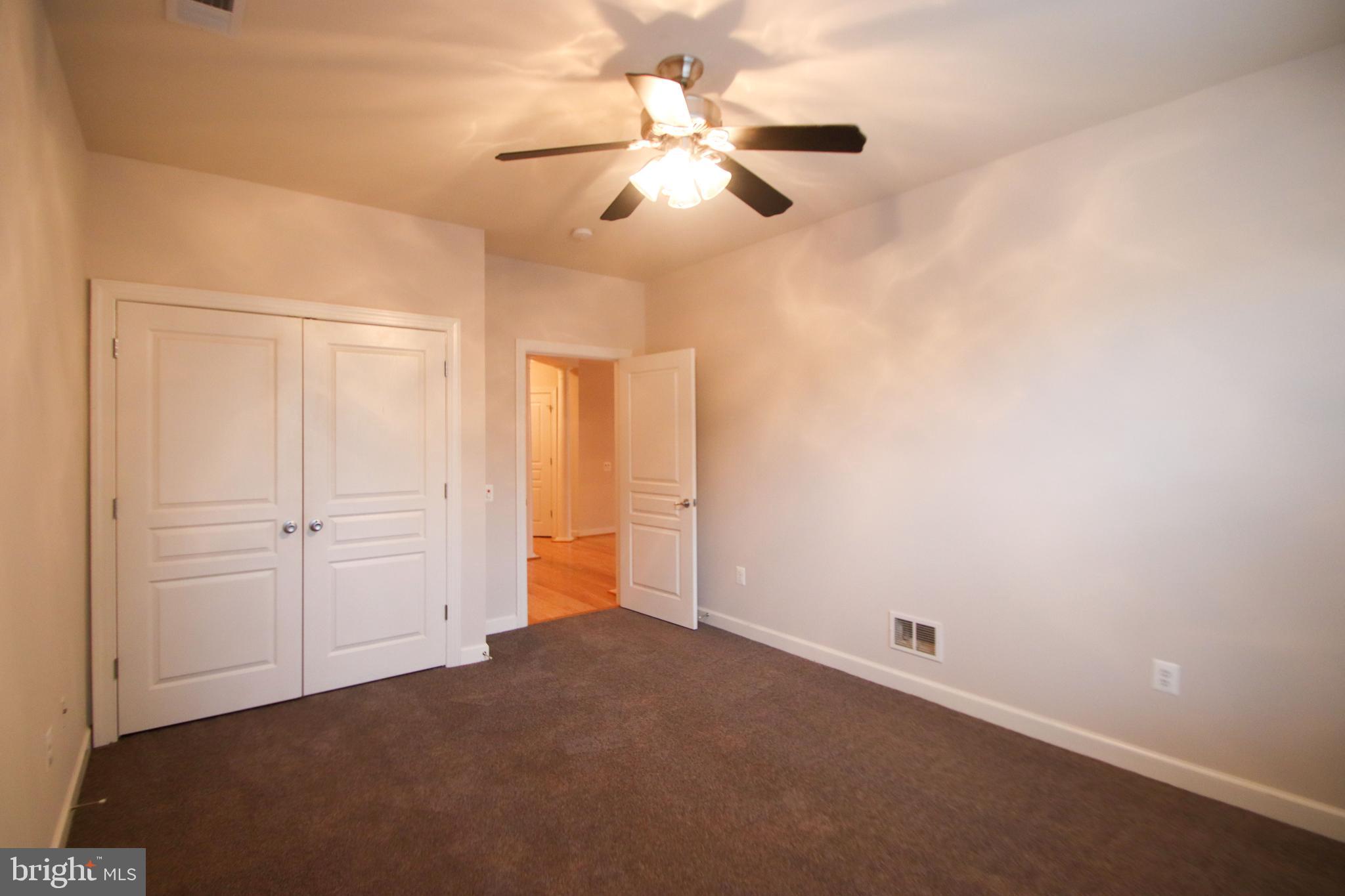 HIDDENBROOK - Residential Lease