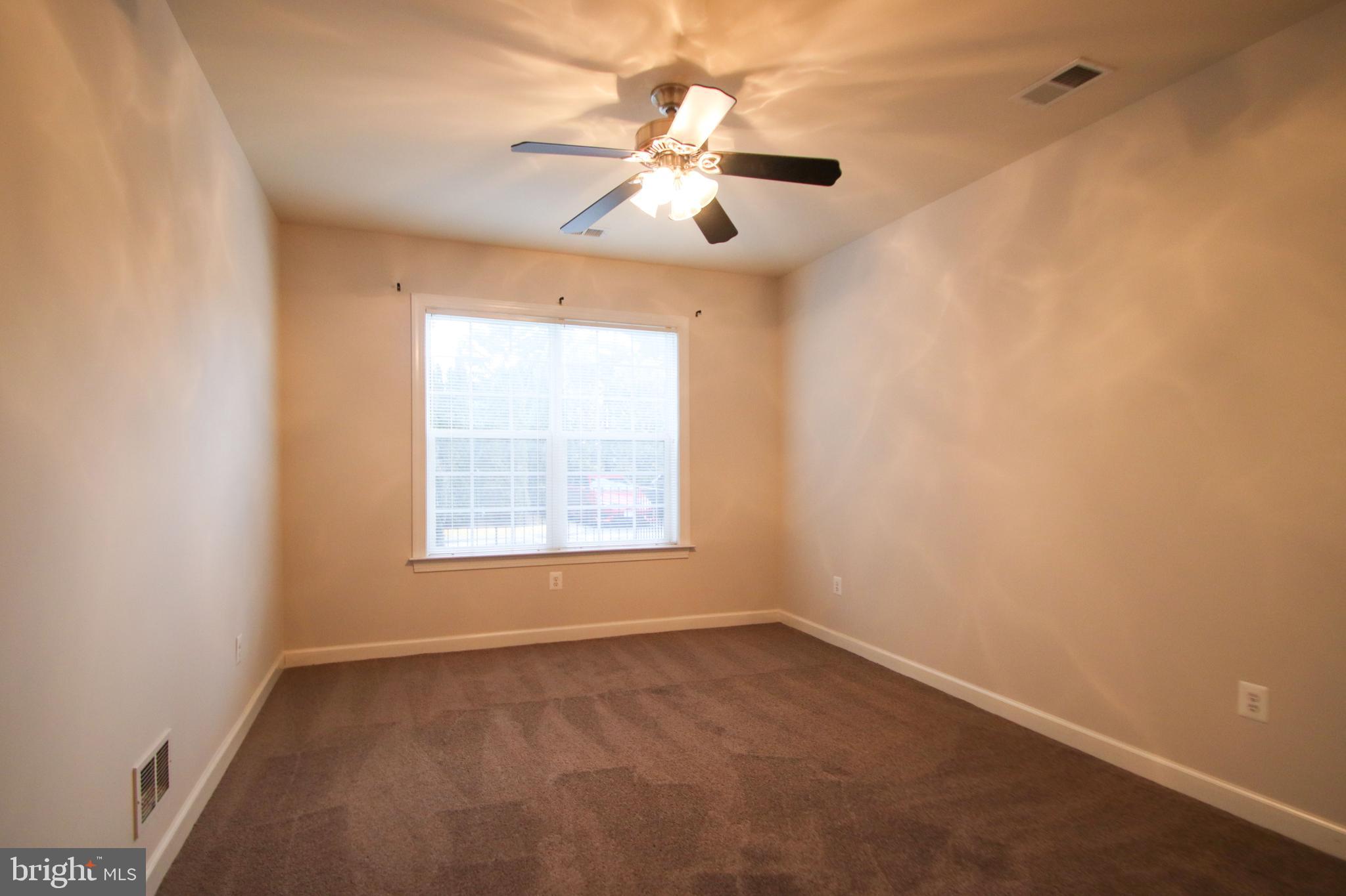 HIDDENBROOK - Residential Lease