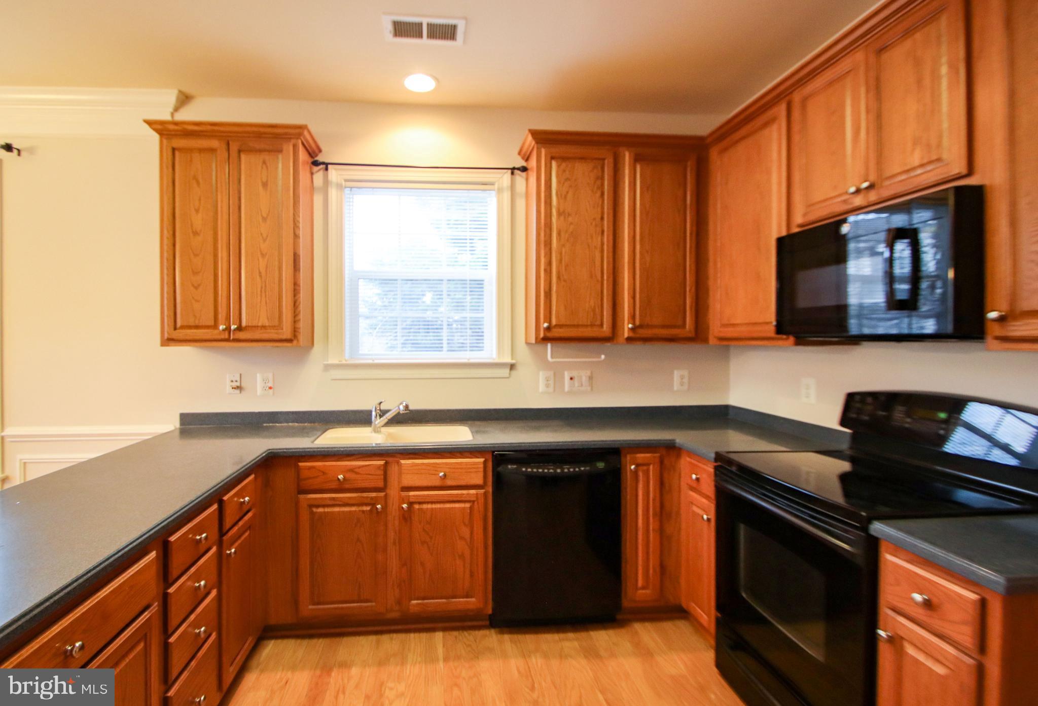 HIDDENBROOK - Residential Lease