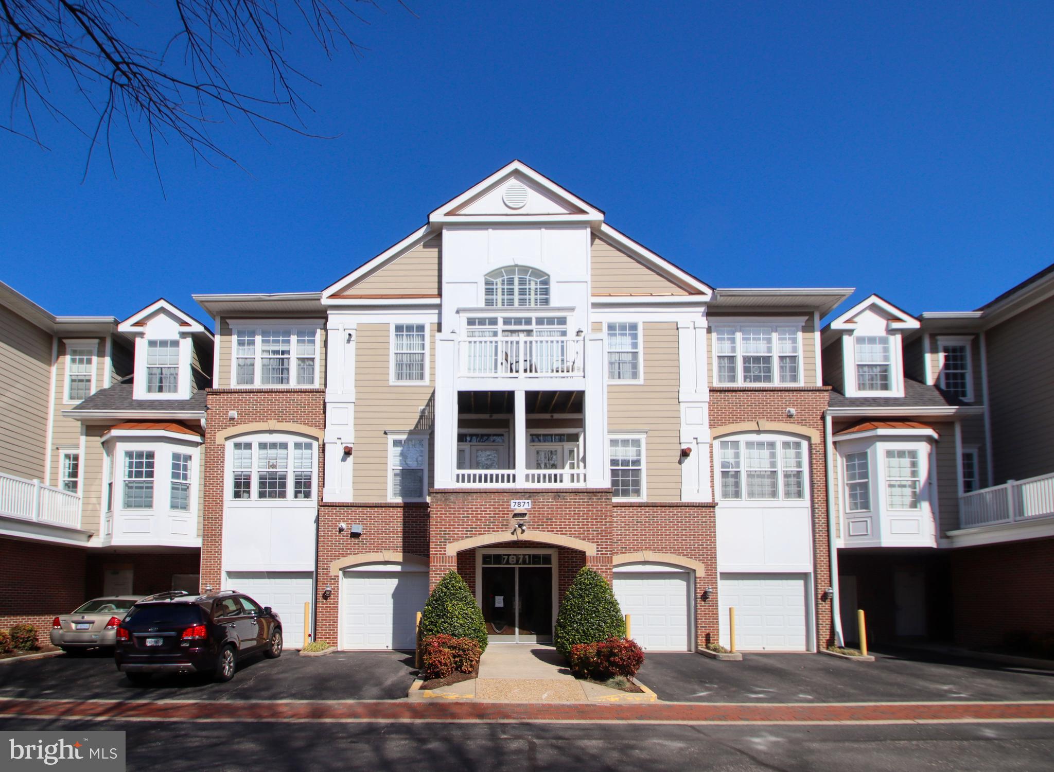 HIDDENBROOK - Residential Lease