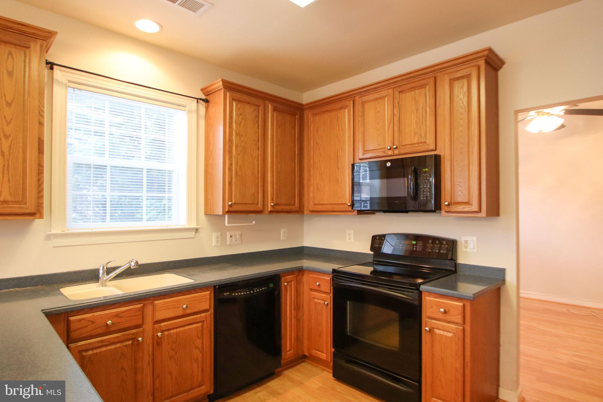 HIDDENBROOK - Residential Lease