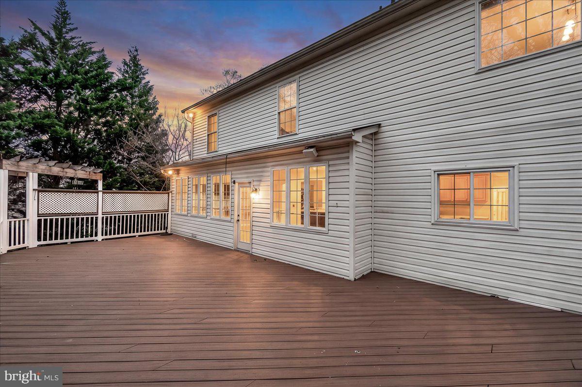 WINDSOR KNOLLS - Residential