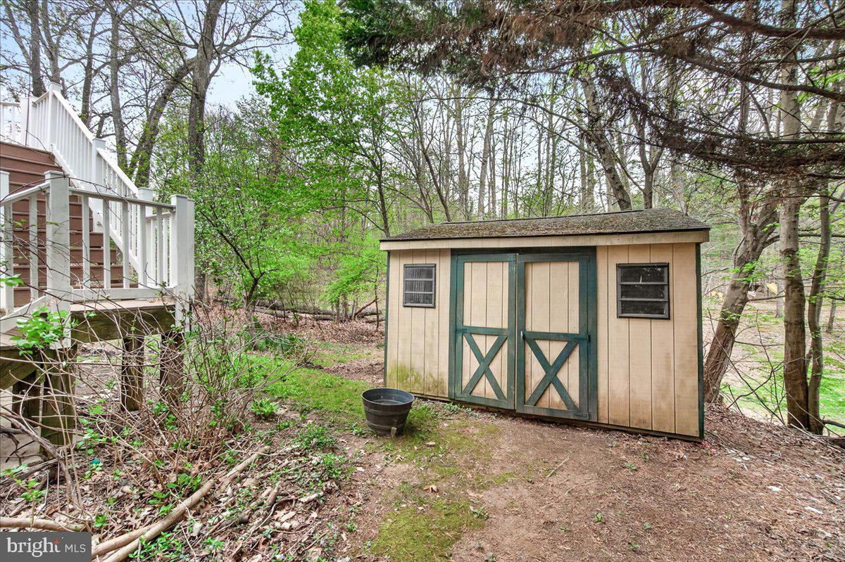 WINDSOR KNOLLS - Residential