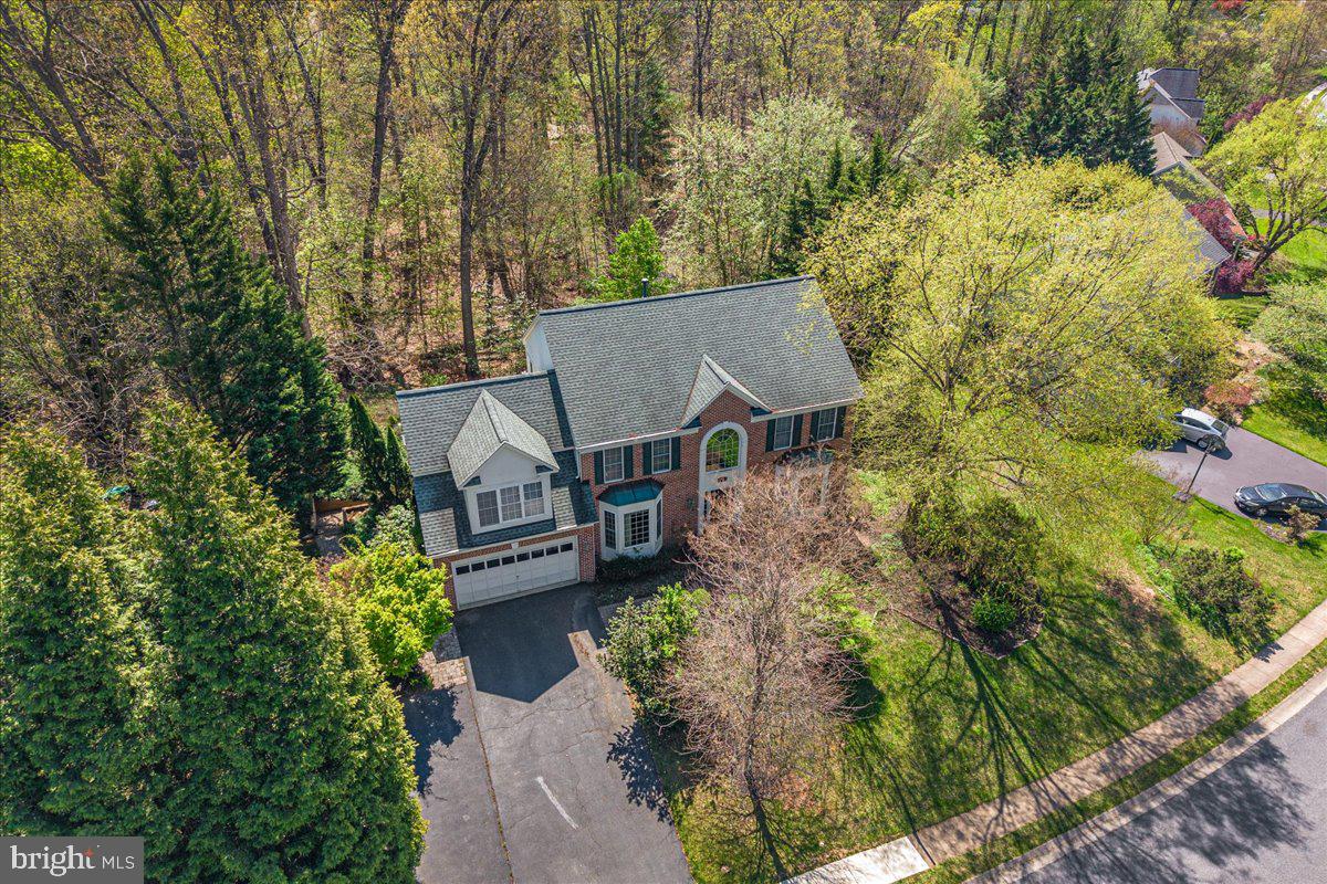 WINDSOR KNOLLS - Residential