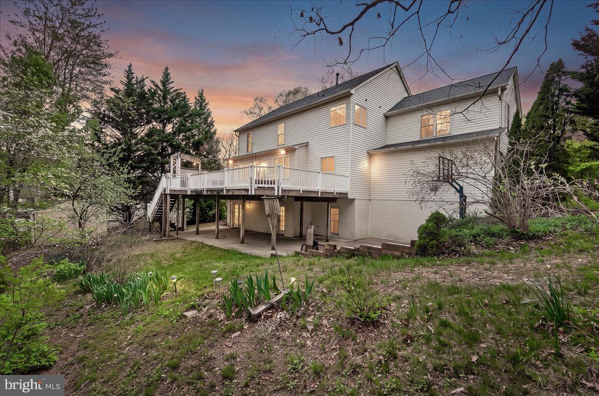 WINDSOR KNOLLS - Residential