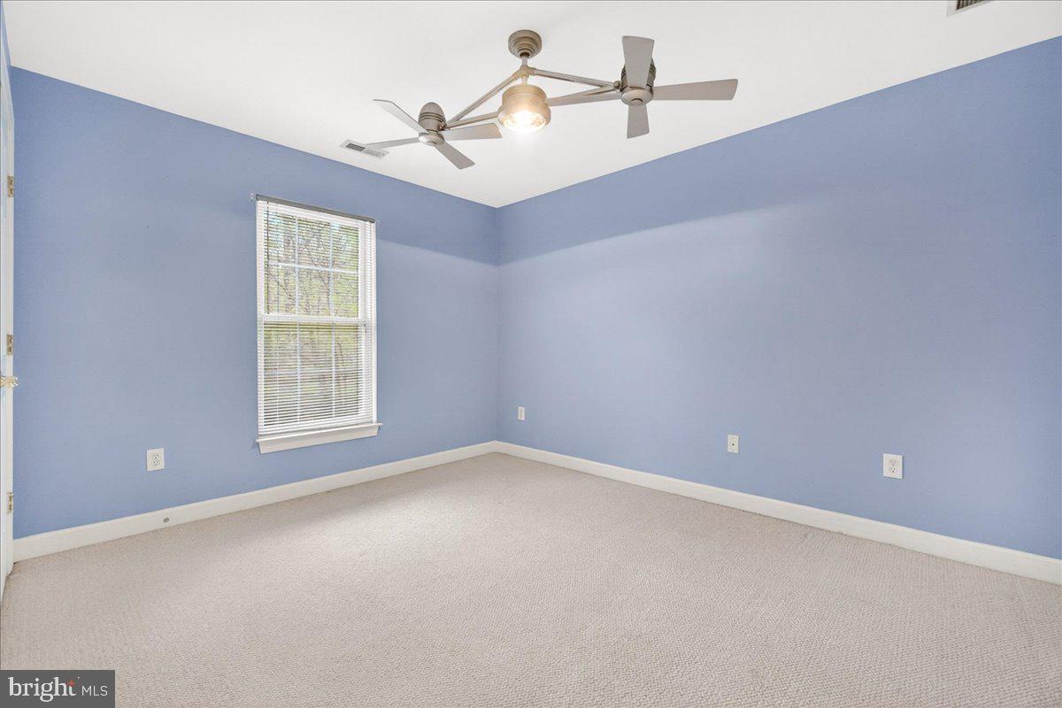 WINDSOR KNOLLS - Residential