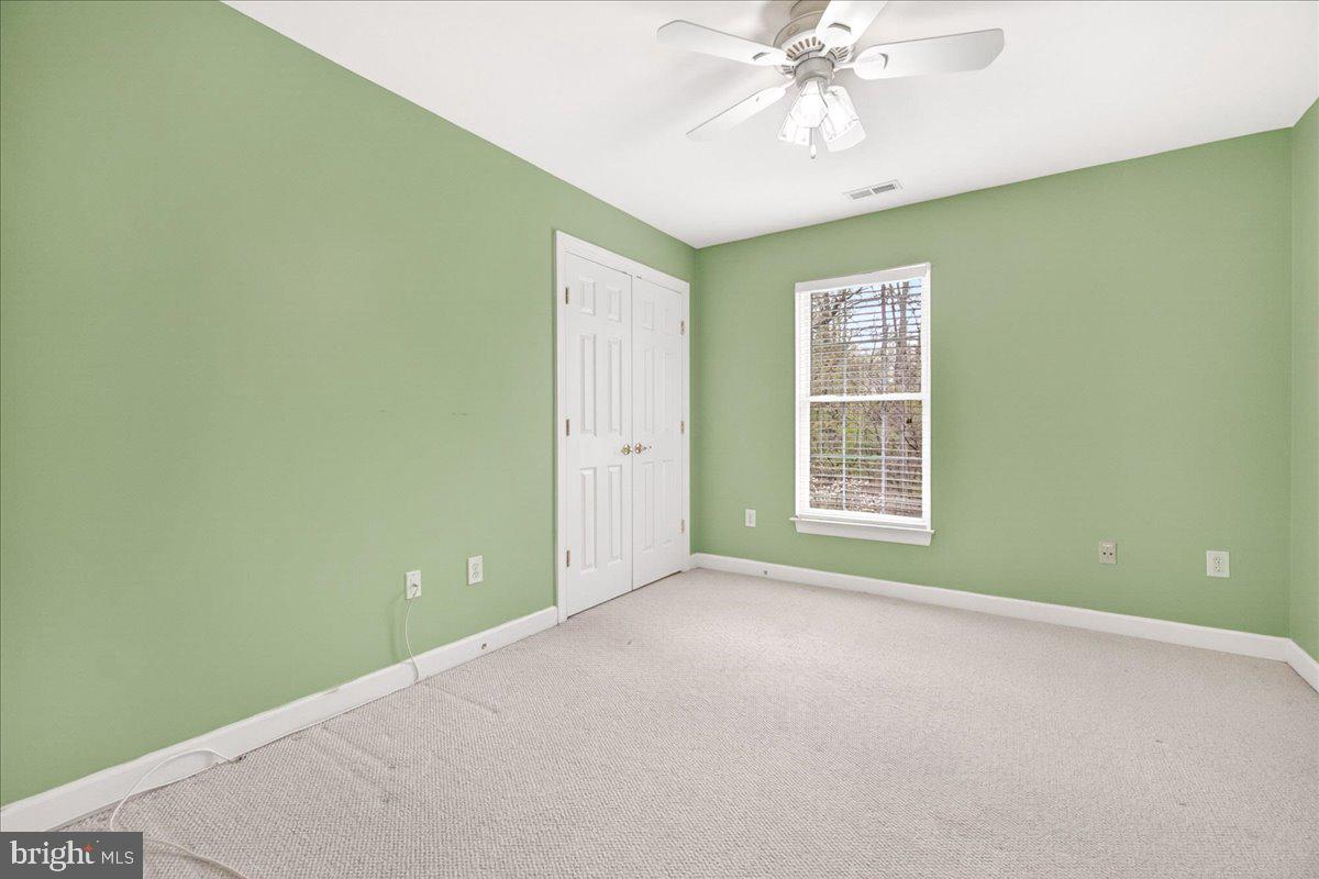 WINDSOR KNOLLS - Residential