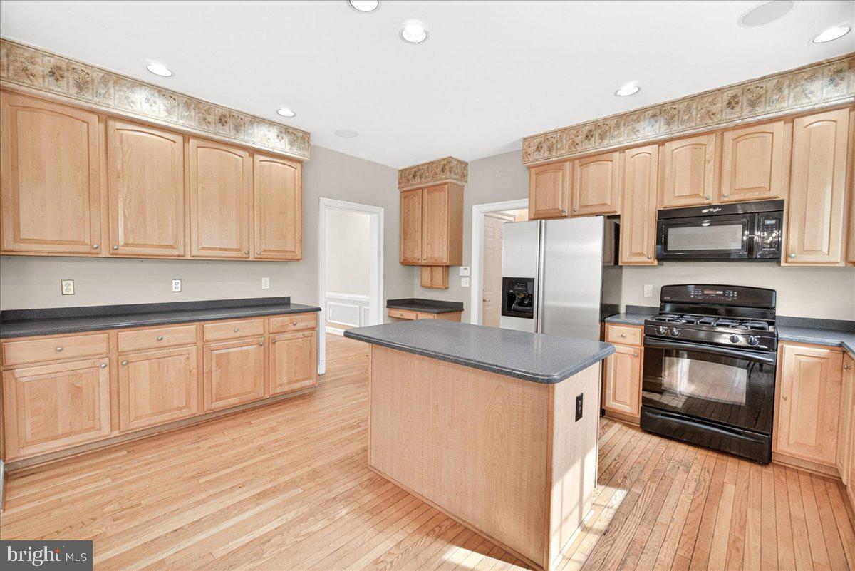 WINDSOR KNOLLS - Residential