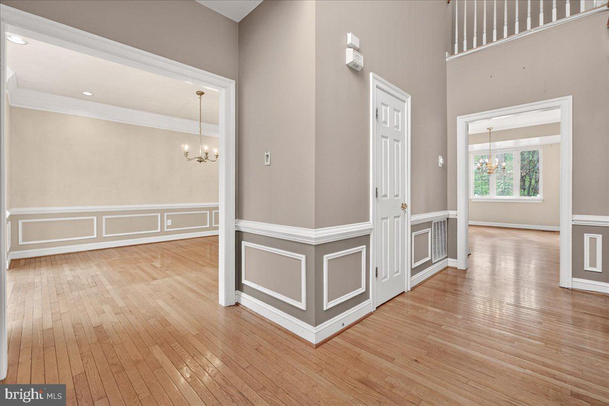 WINDSOR KNOLLS - Residential