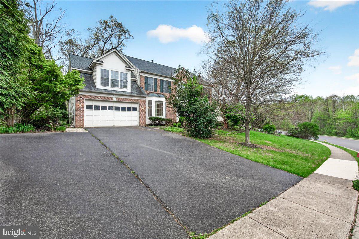WINDSOR KNOLLS - Residential